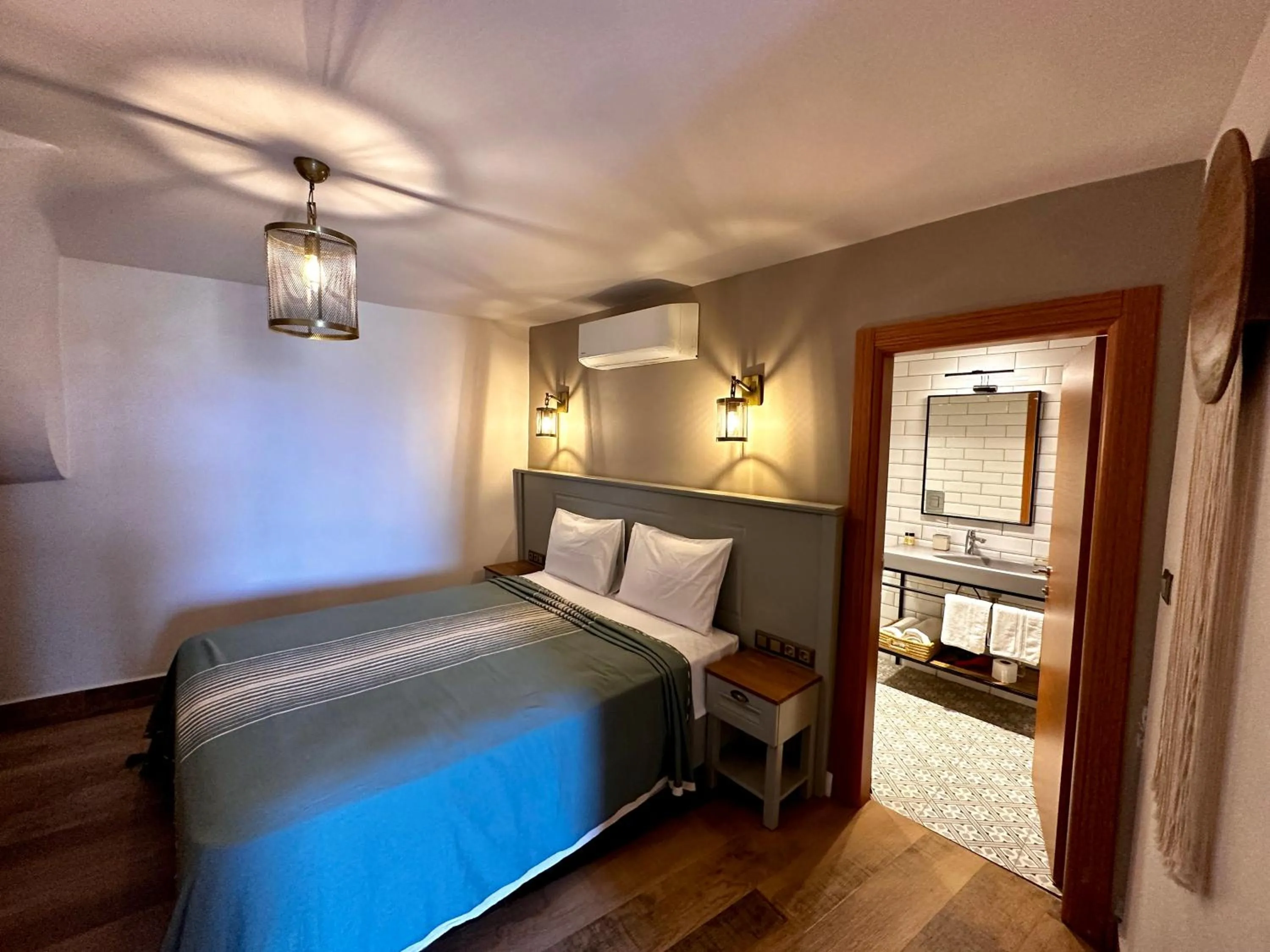 Bed in Oikos Bozcaada