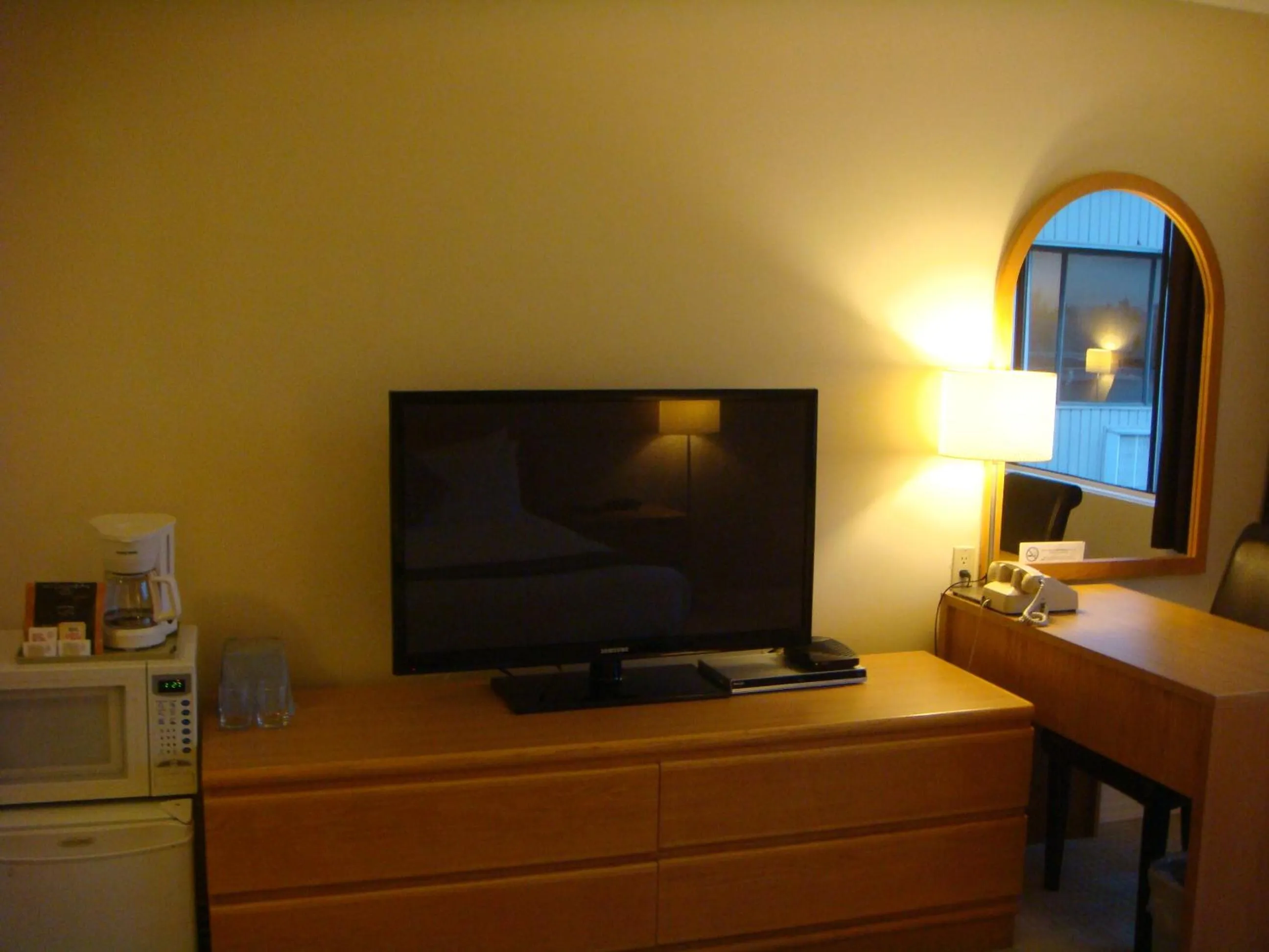 TV and multimedia in Cassandra Hotel