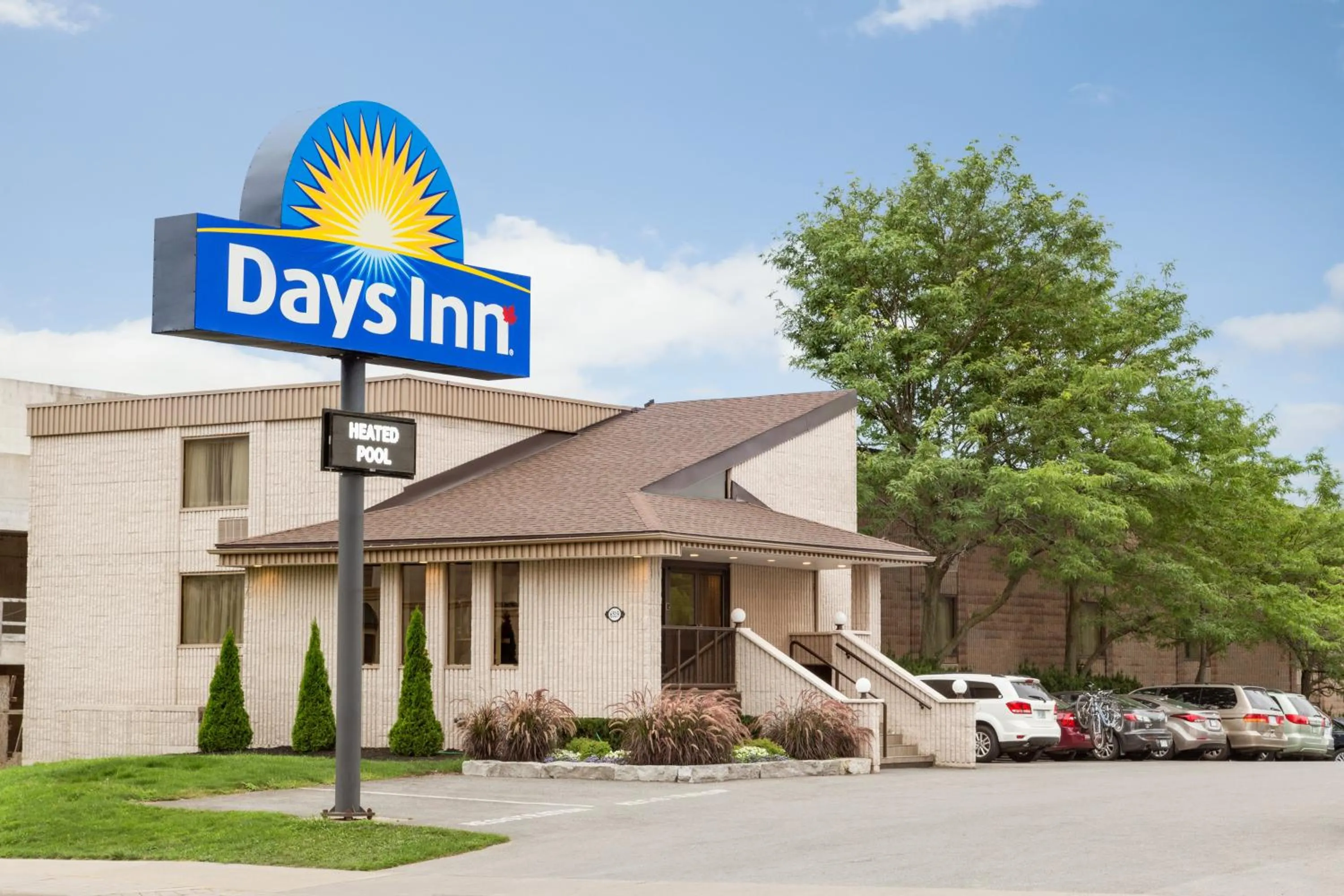 Facade/entrance in Days Inn by Wyndham Fallsview