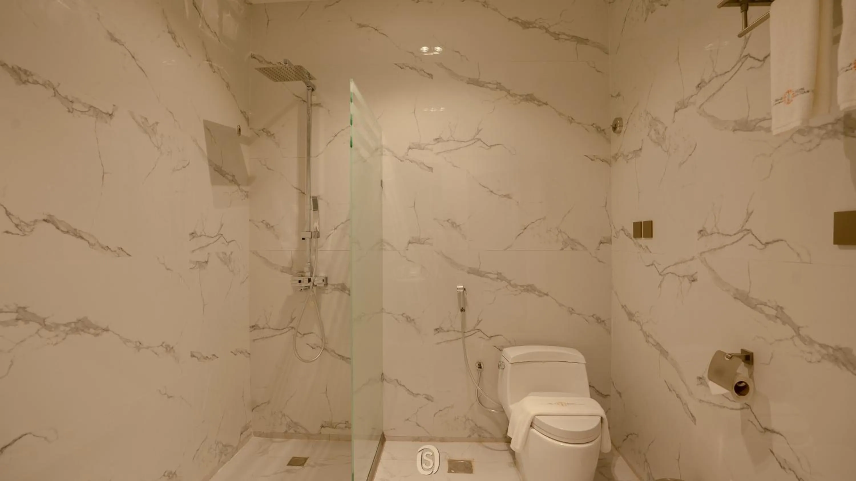 Shower in Iris Boutique Jazan