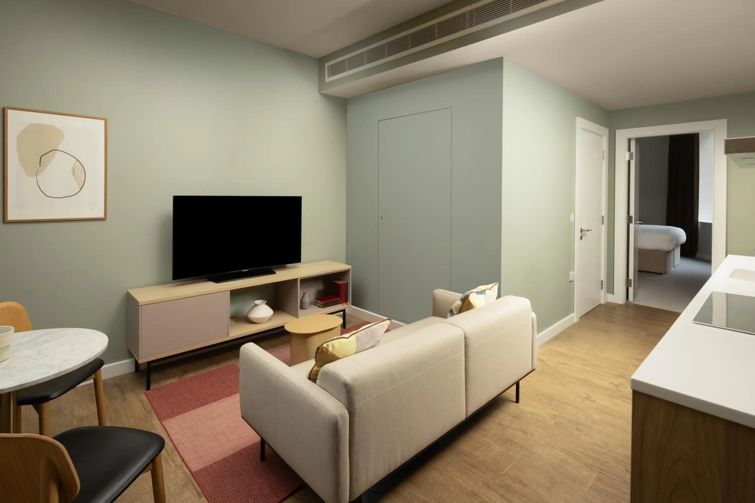 Living room, Bed in The Lincoln Suites