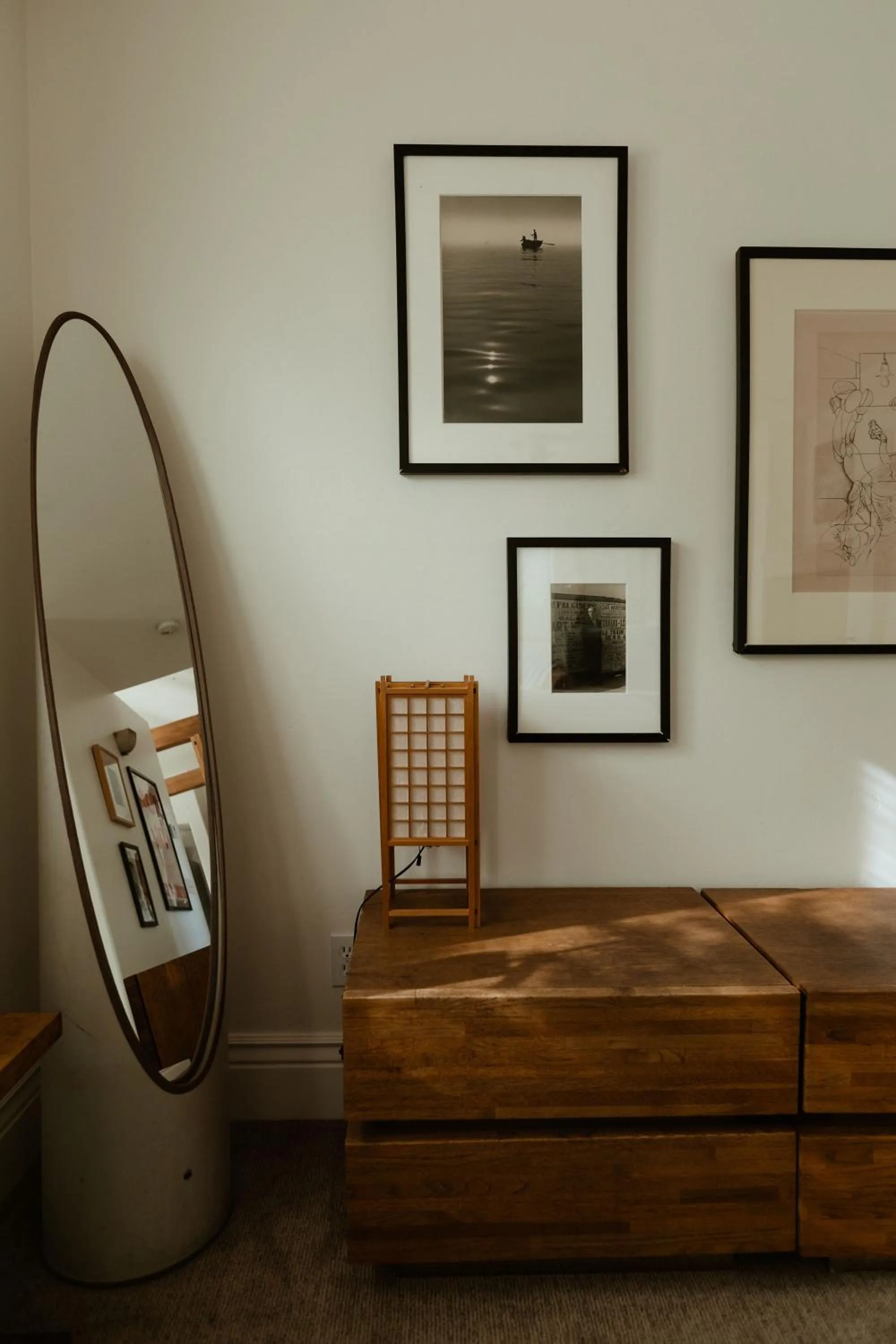 Decorative detail in Inn Paradiso