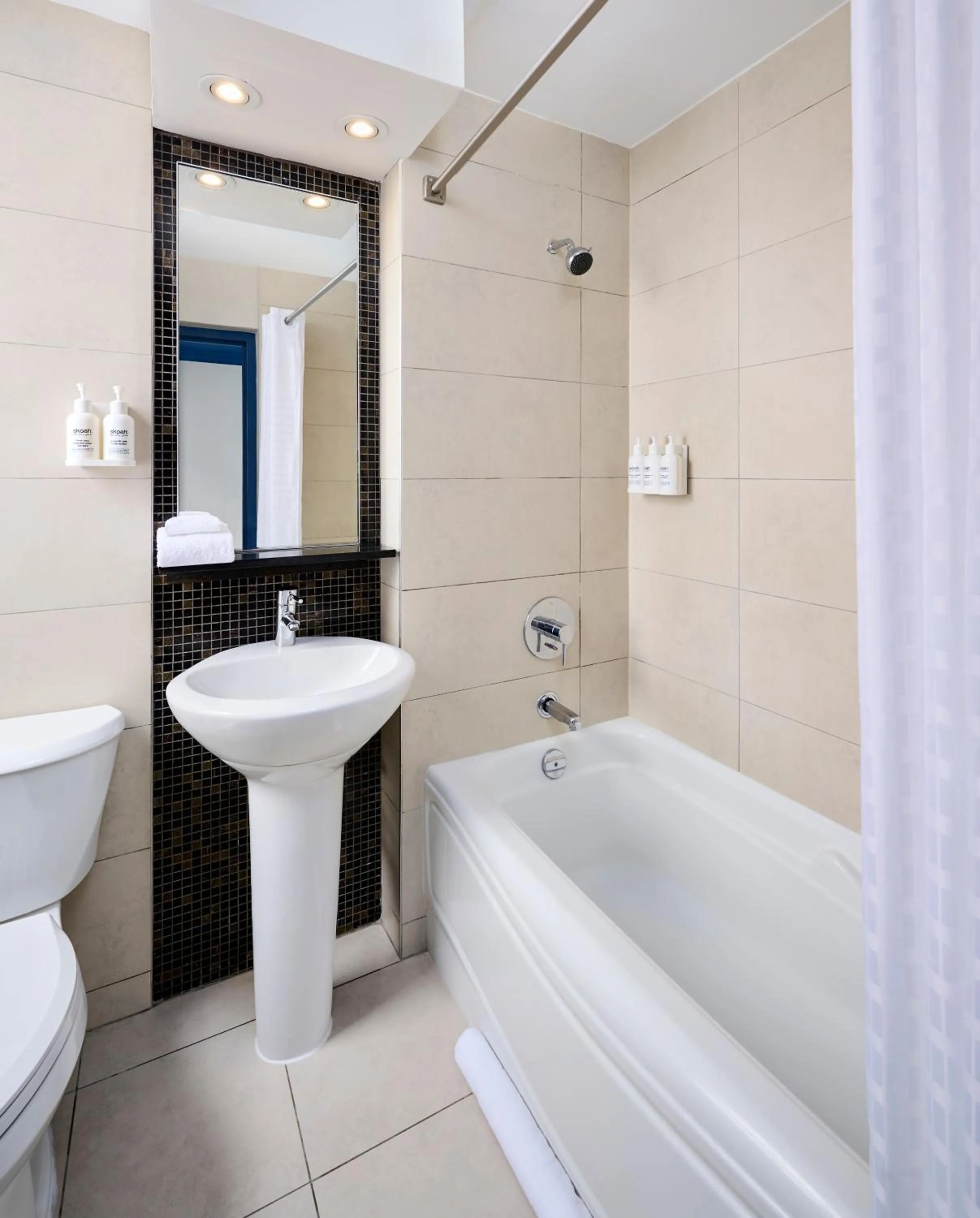 Bath in Hotel Victoria