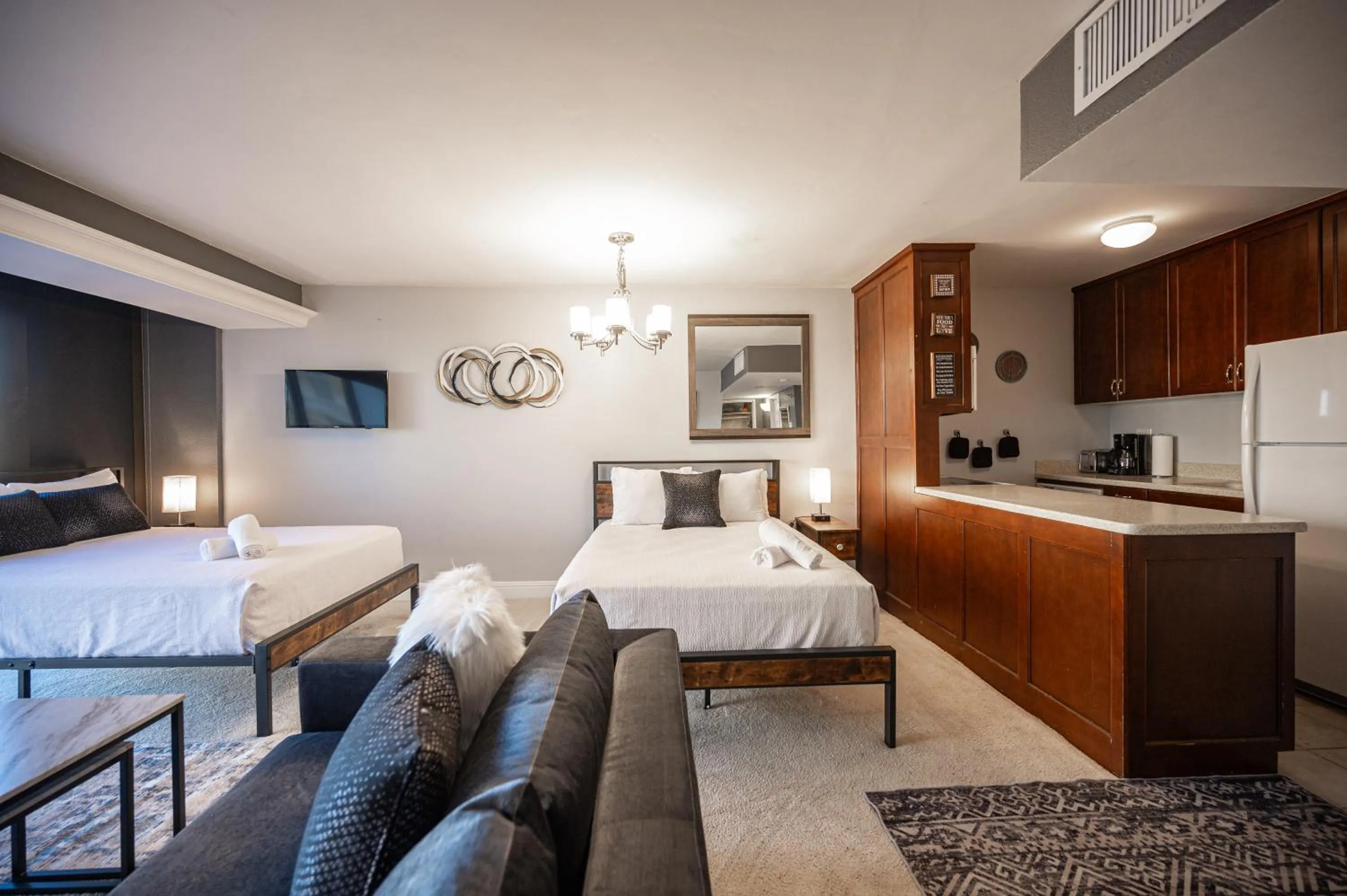 Bed in Stay Together Suites