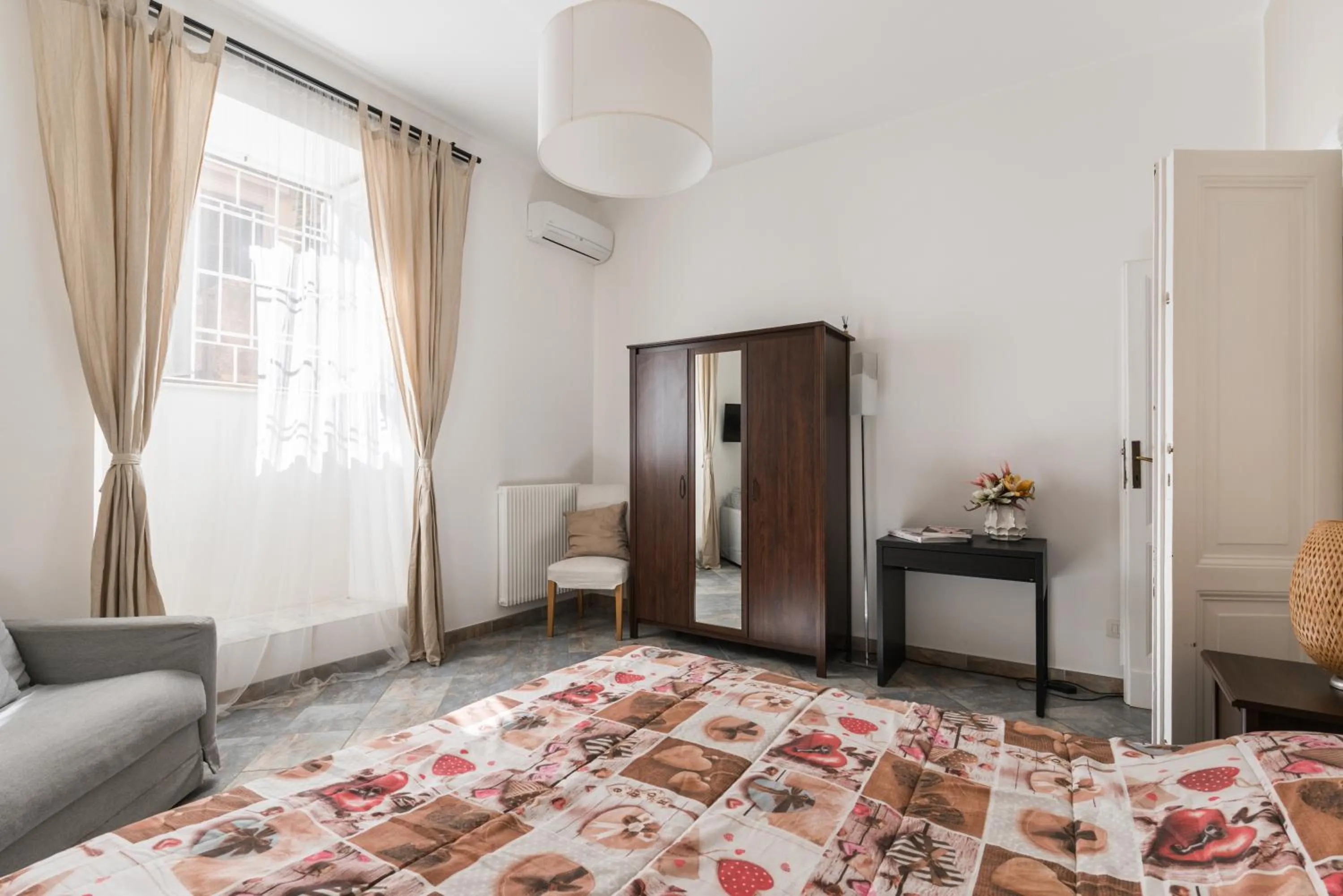 Bed in Domus Maximo