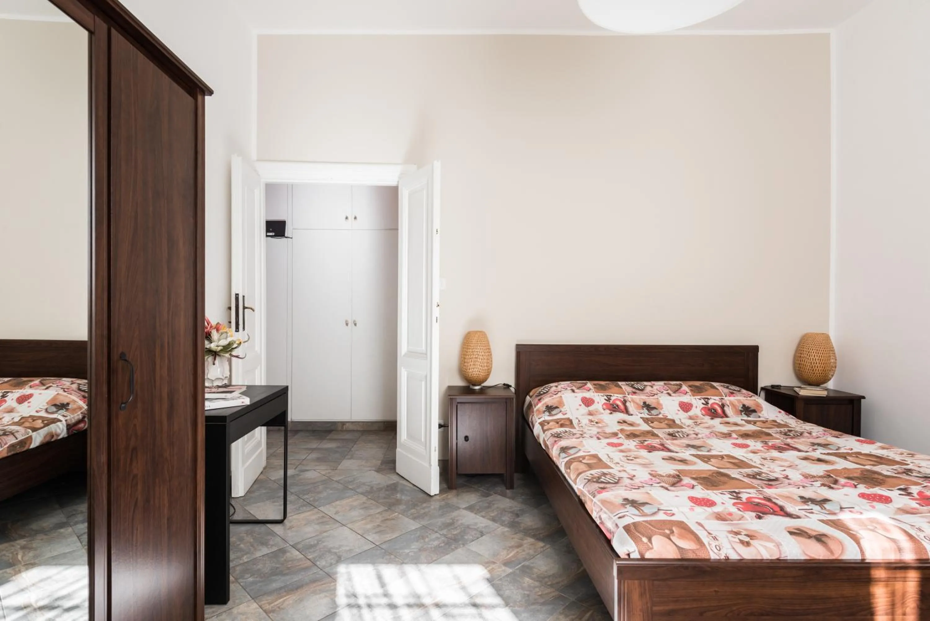 Bedroom, Bed in Domus Maximo