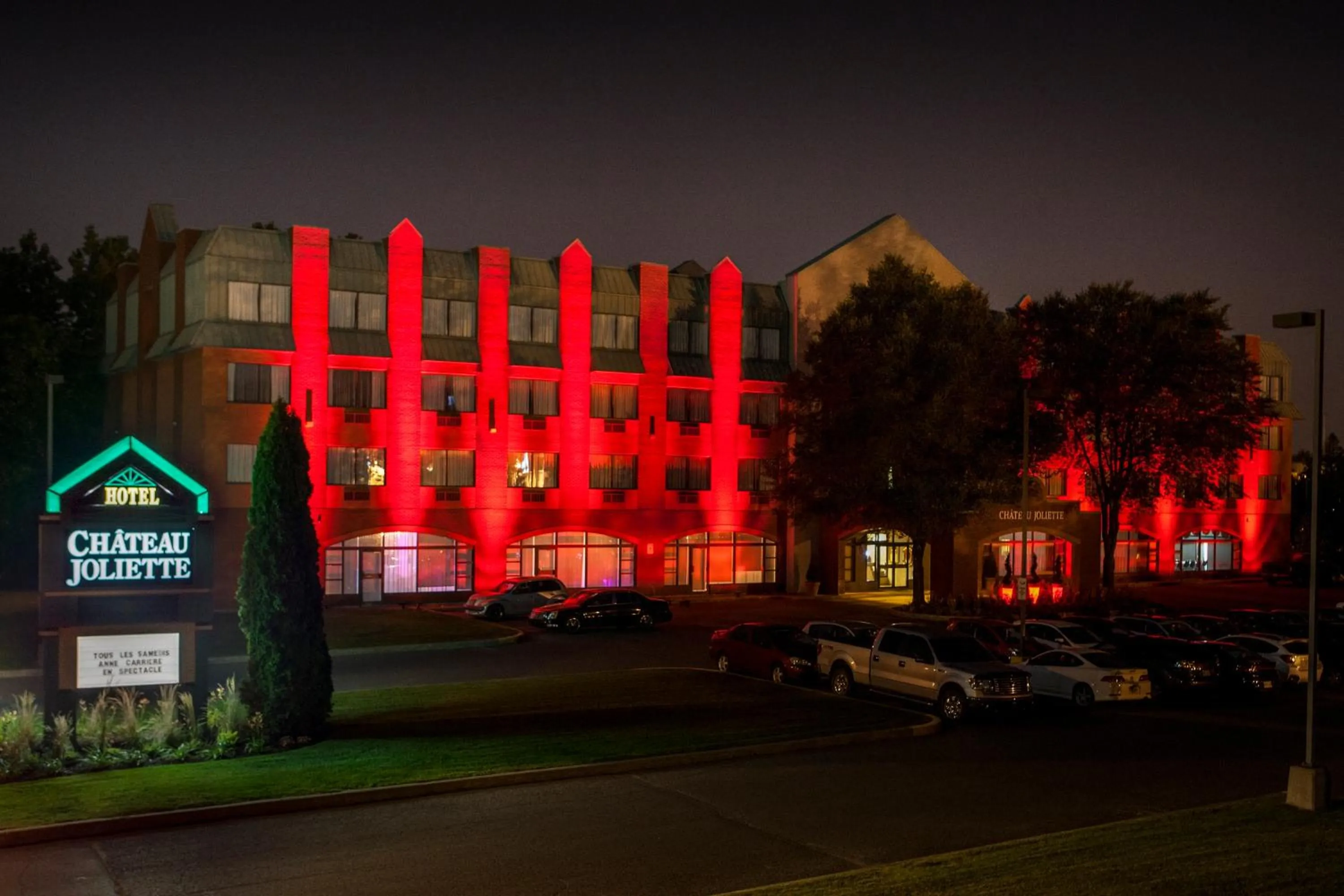 Facade/entrance in Hôtel Château Joliette
