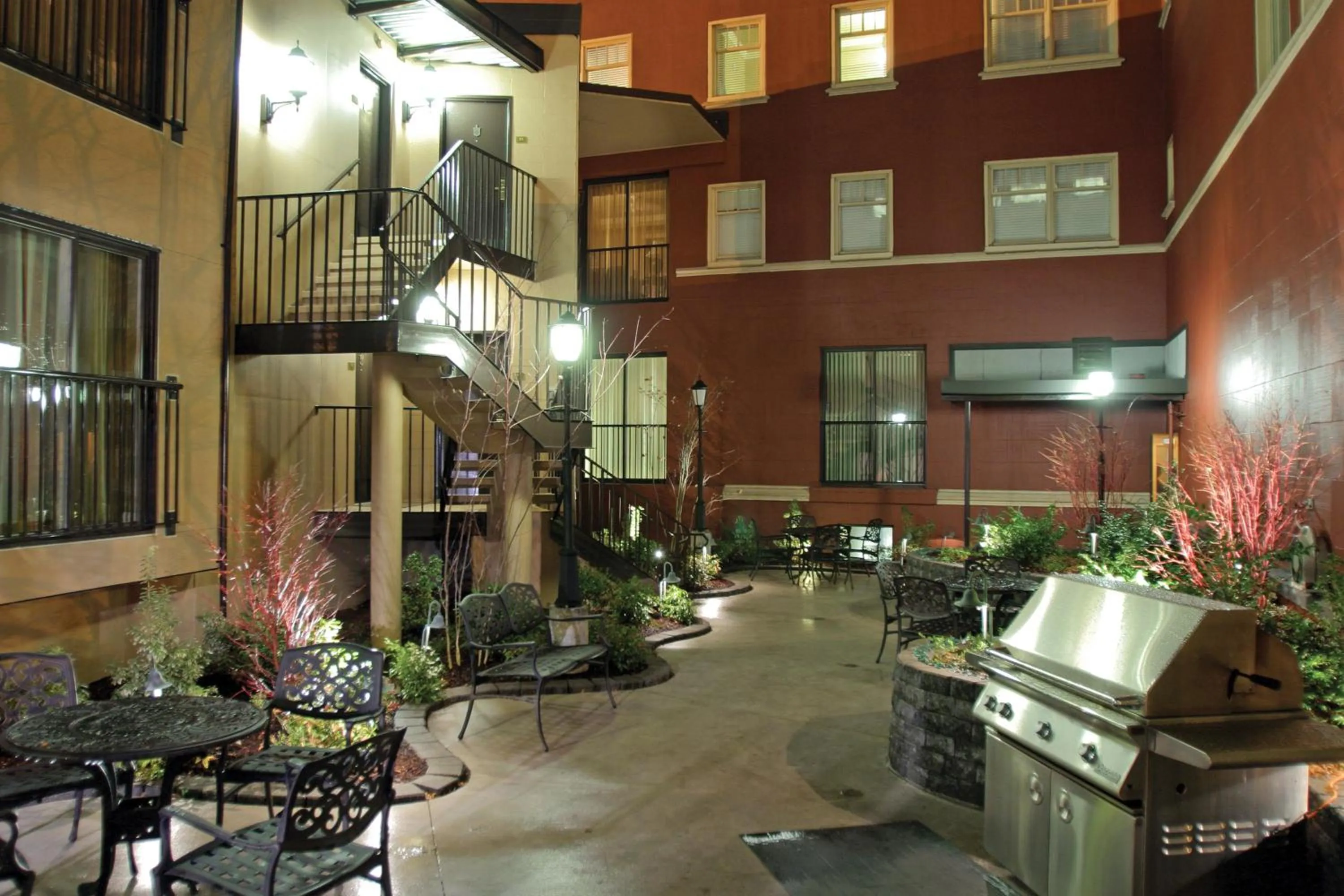 Inner courtyard view in WorldMark Seattle - The Camlin