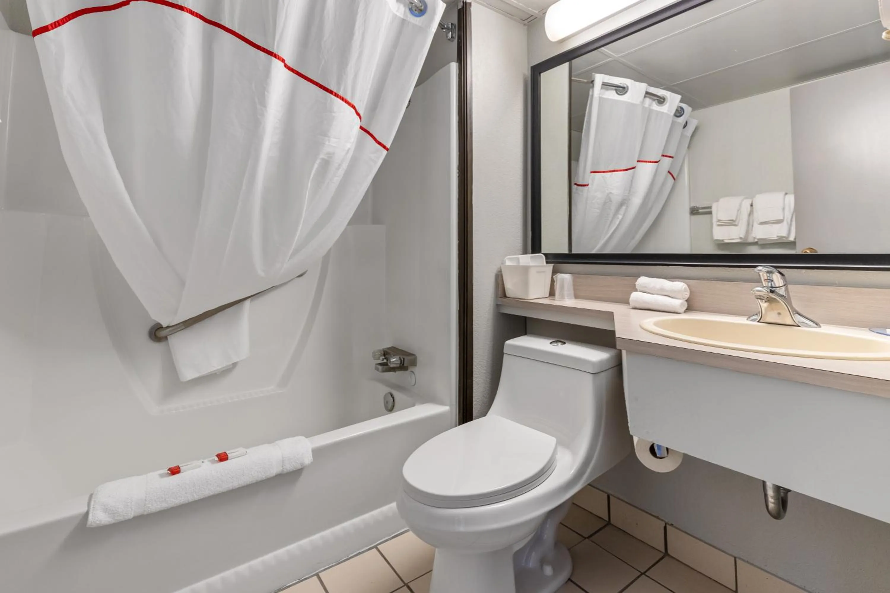 Bathroom in Emerald Hotel & Suites Calgary Airport