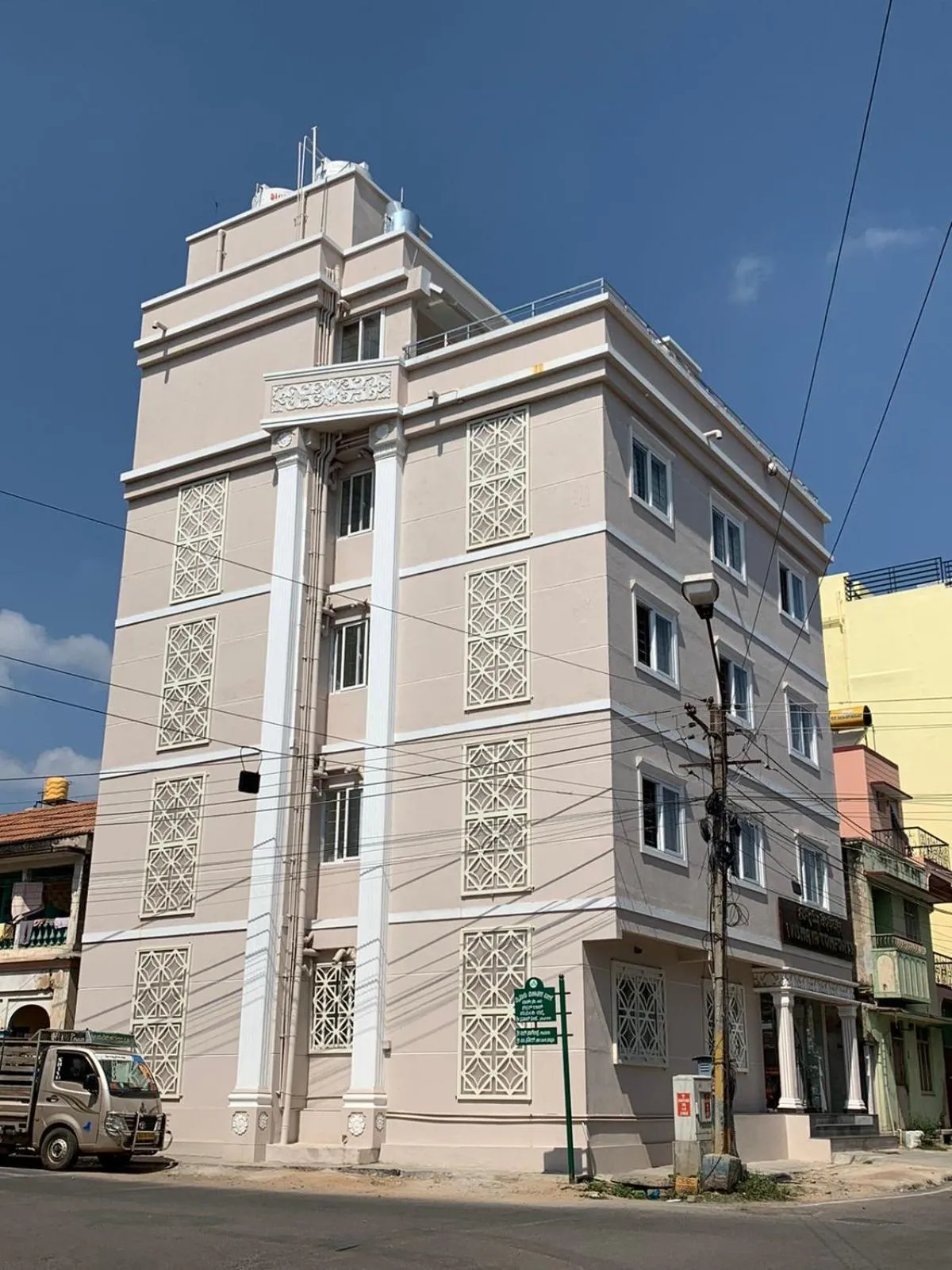 Property building in Vismaya Comforts