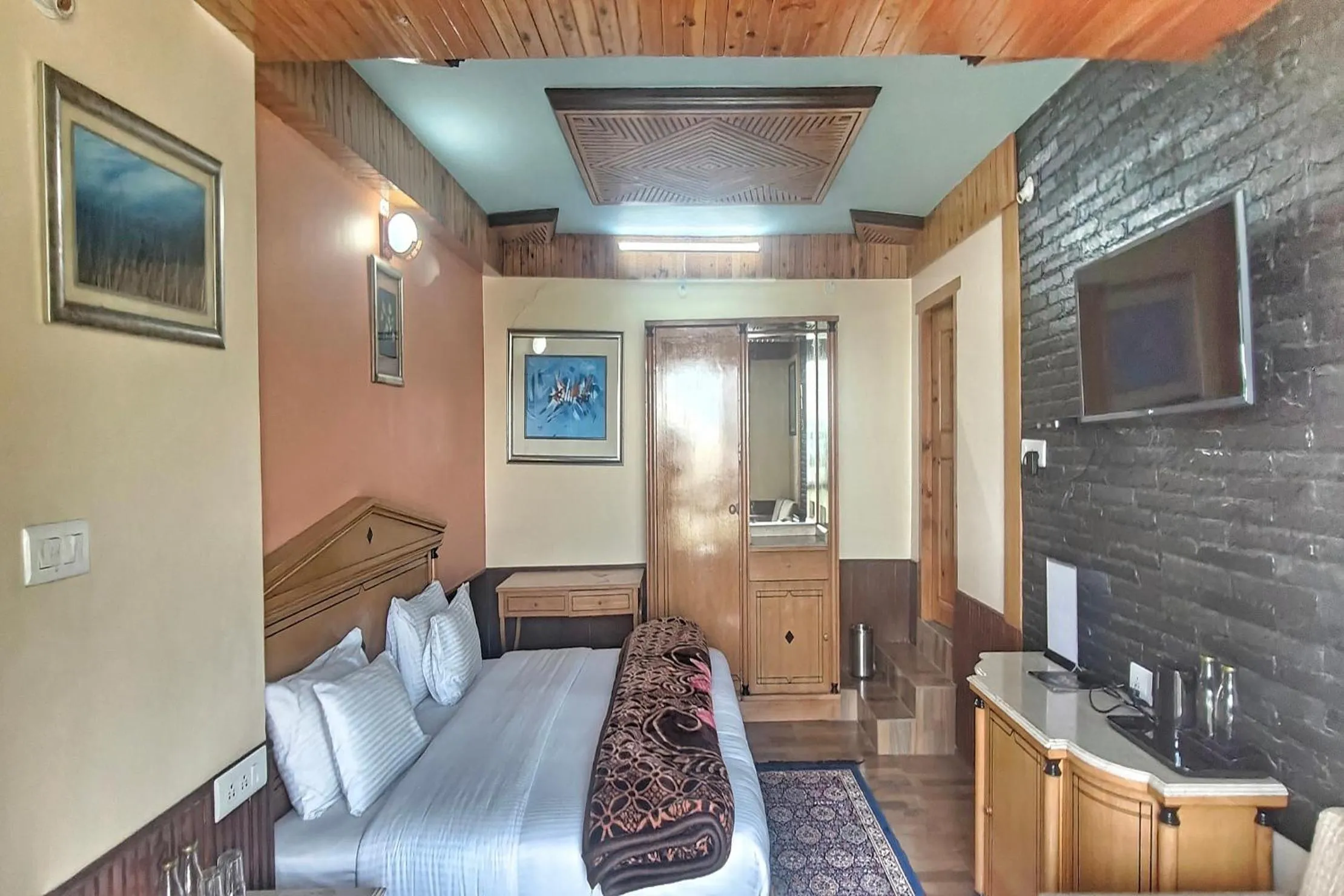 Photo of the whole room in Hari Om Paradise