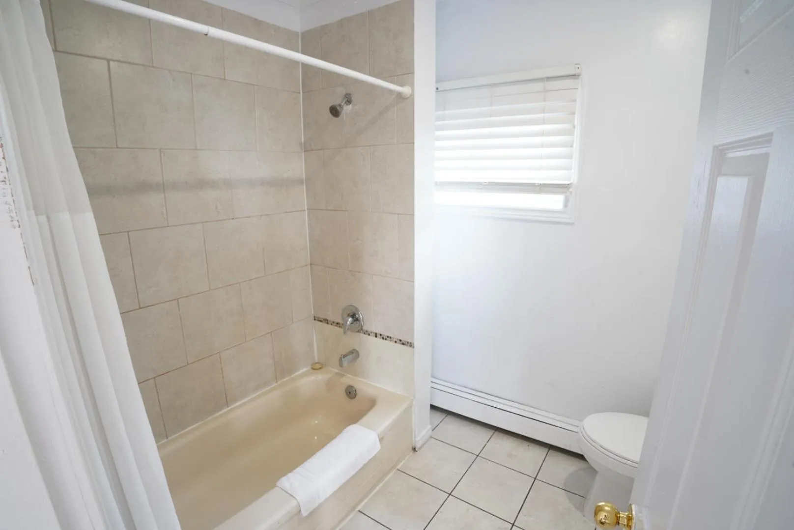 Bathroom in Falcon Inn