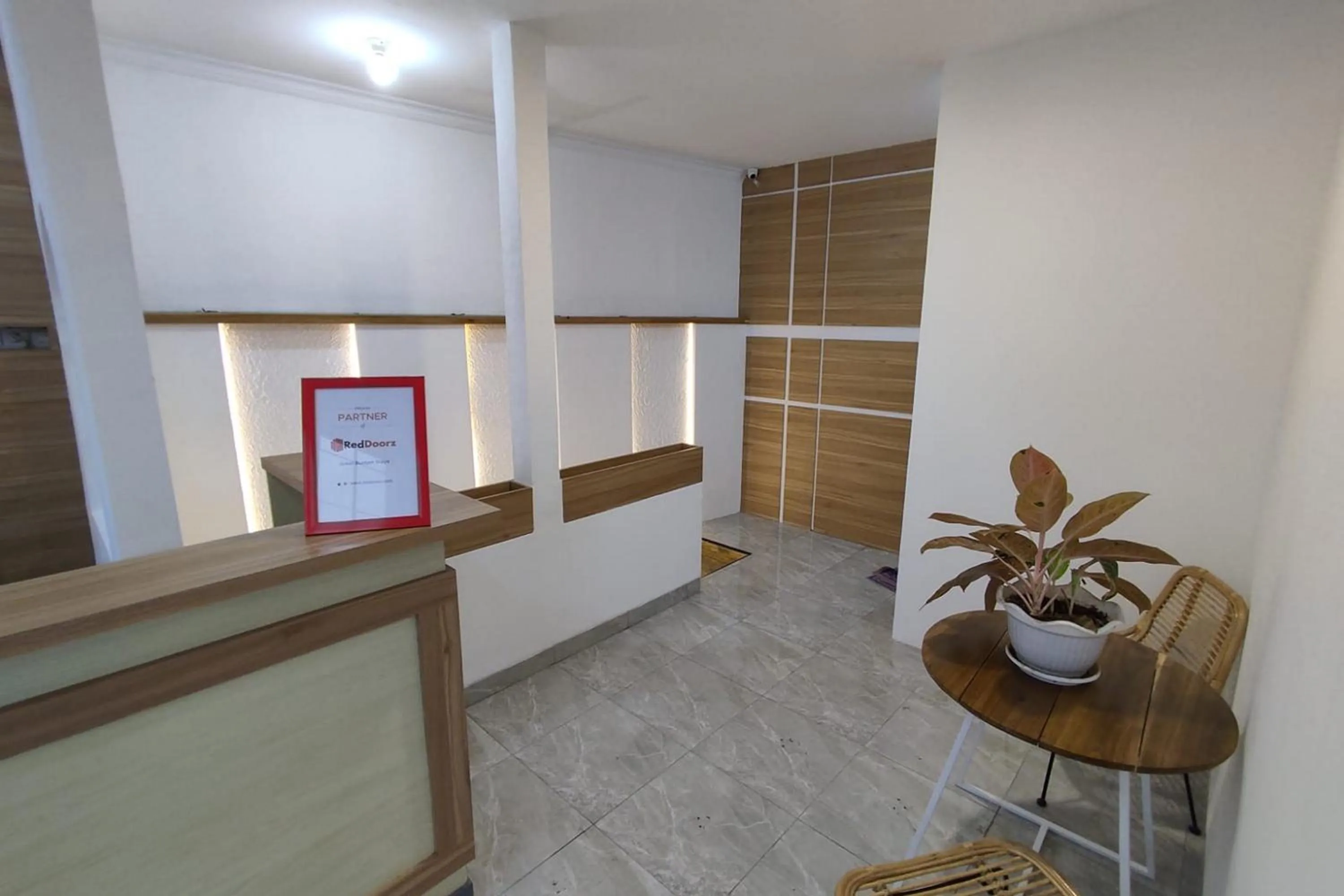 Property building in RedDoorz near Rita Super Mall Purwokerto