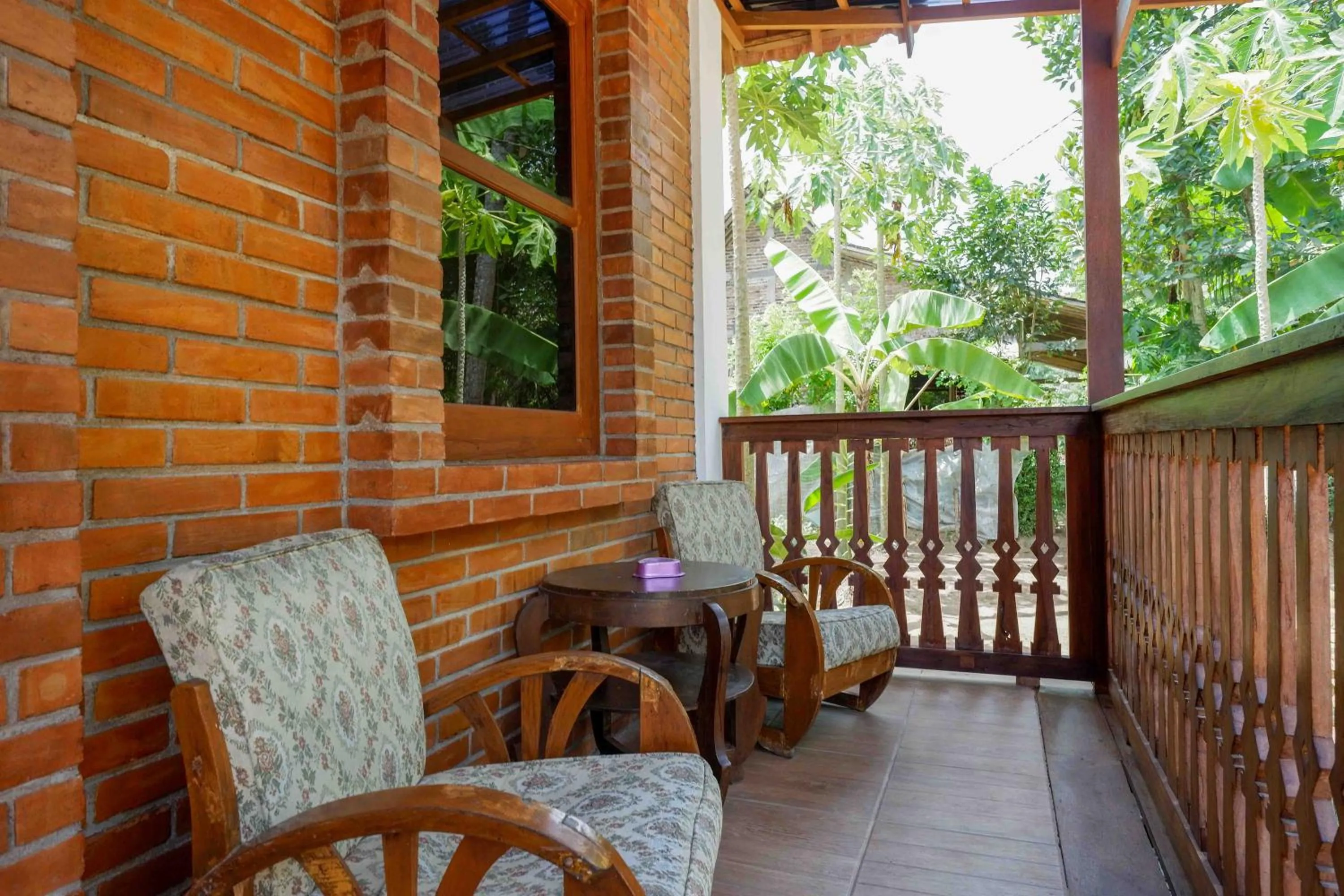 Roemah Beong Syariah at Desa Wisata Kembanglimus Mitra RedDoorz