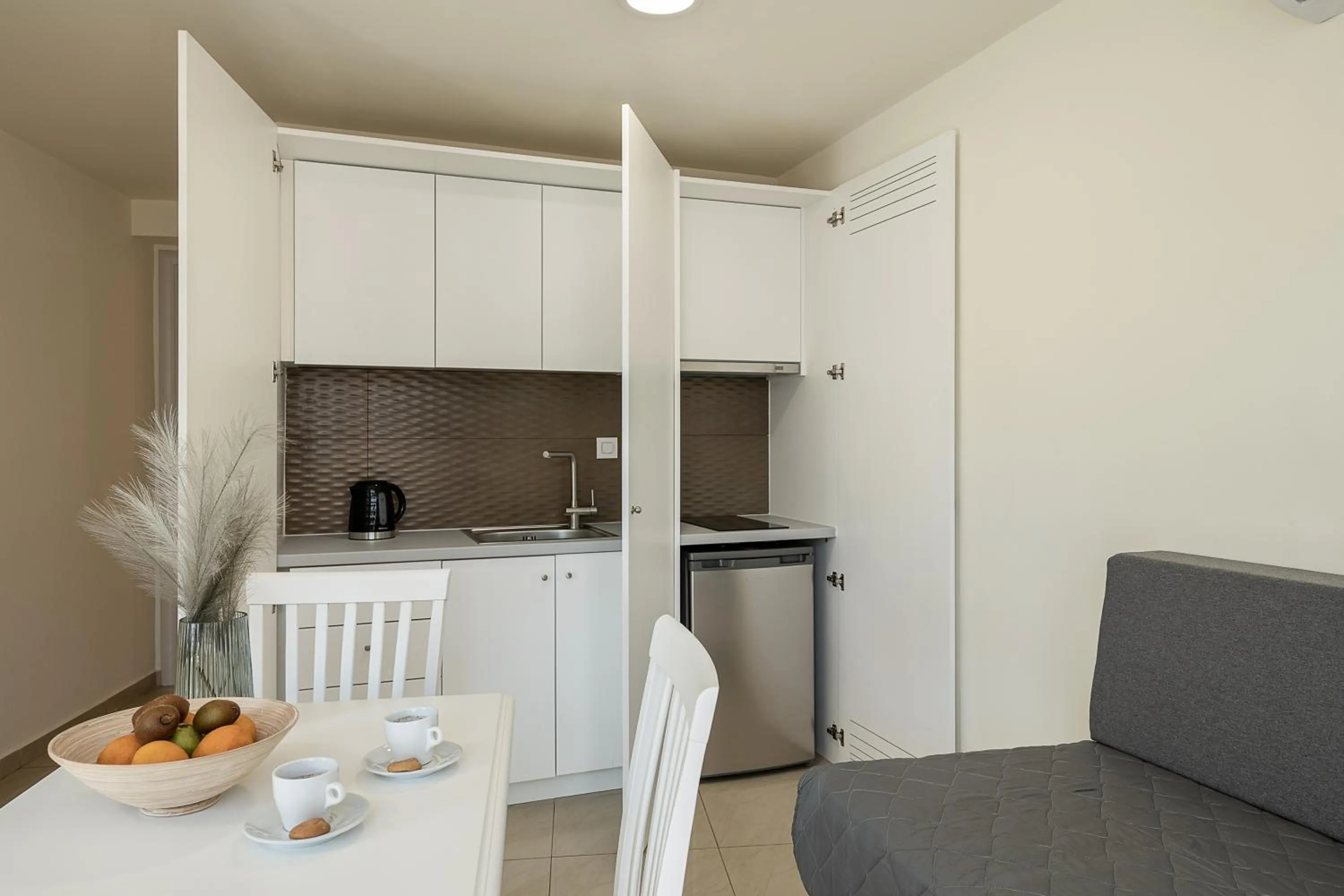 Kitchen or kitchenette in Elia Platanias