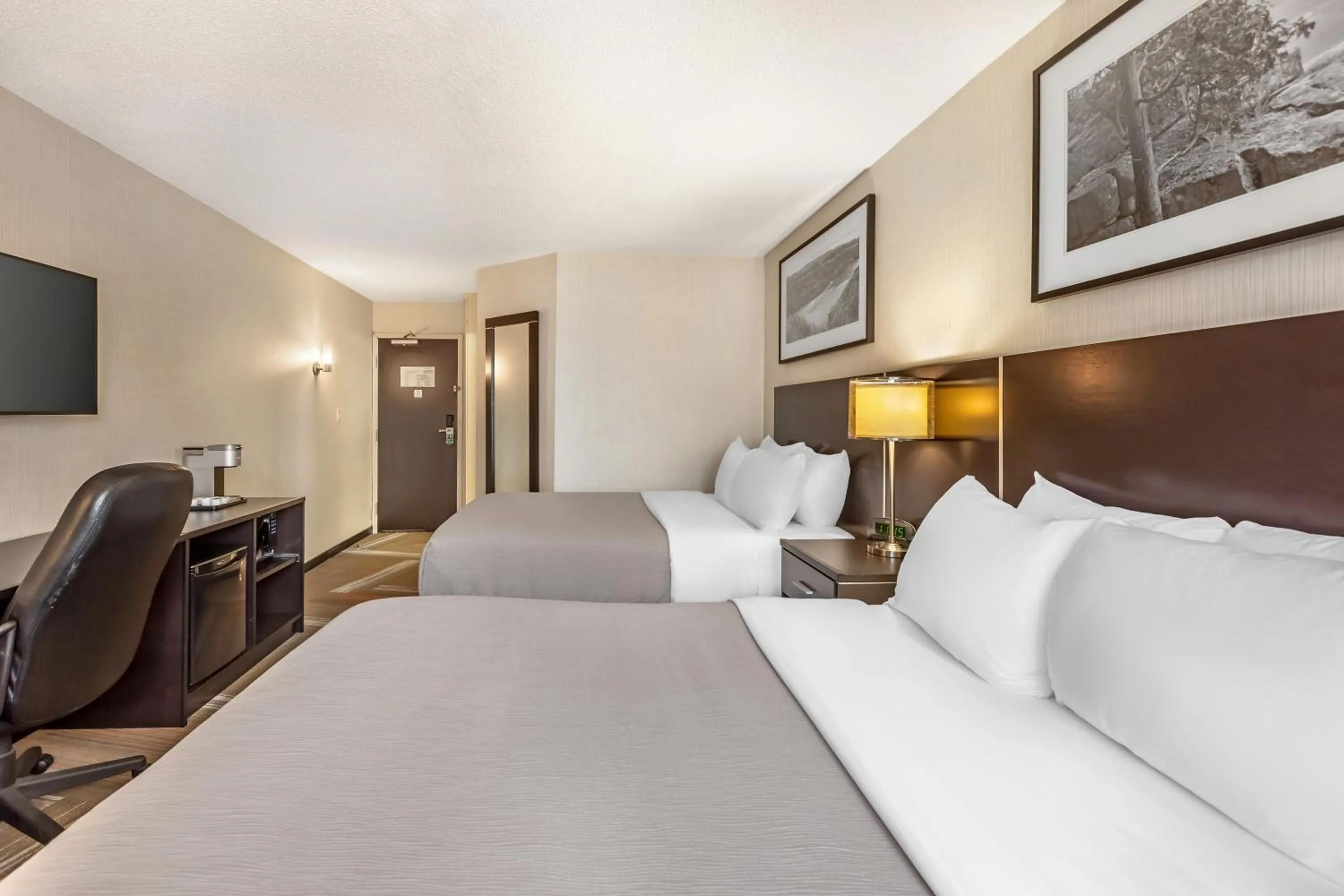 Bedroom, Bed in Quality Hotel