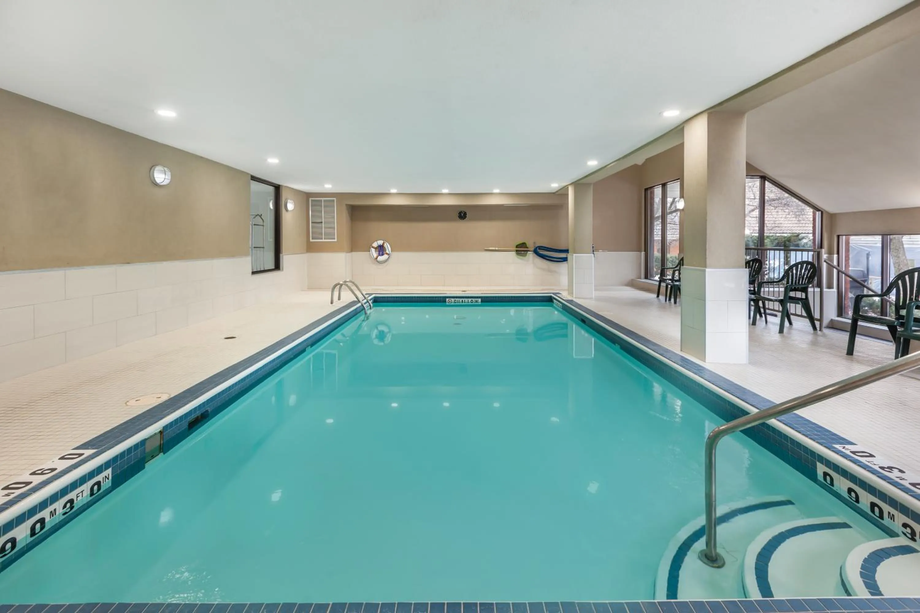 Swimming pool in Quality Hotel