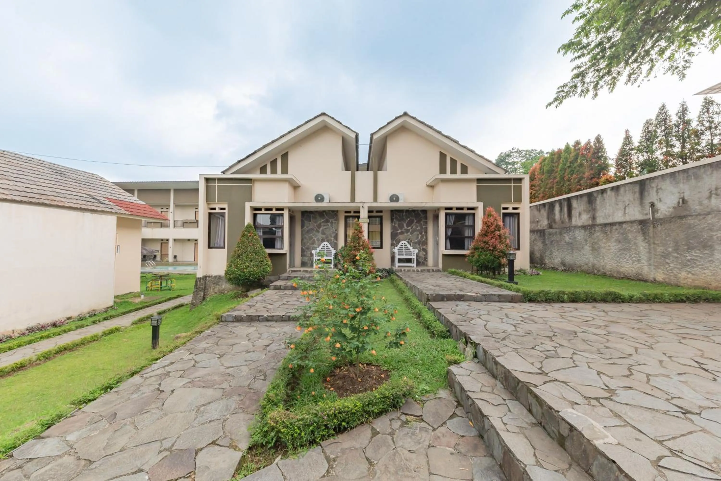 Property building in RedDoorz Premium @ Griya Inkoppabri Cisarua Puncak