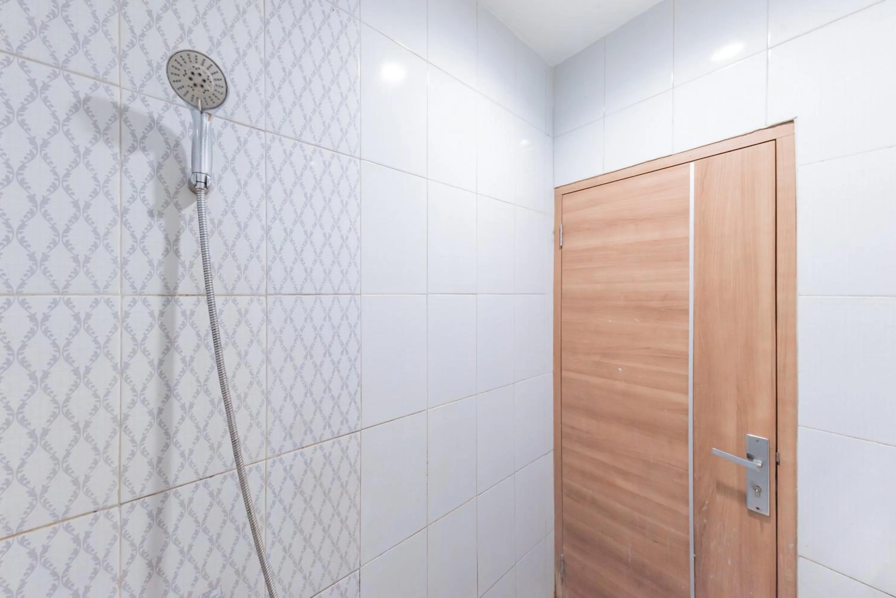 Bathroom in RedDoorz Premium @ Griya Inkoppabri Cisarua Puncak