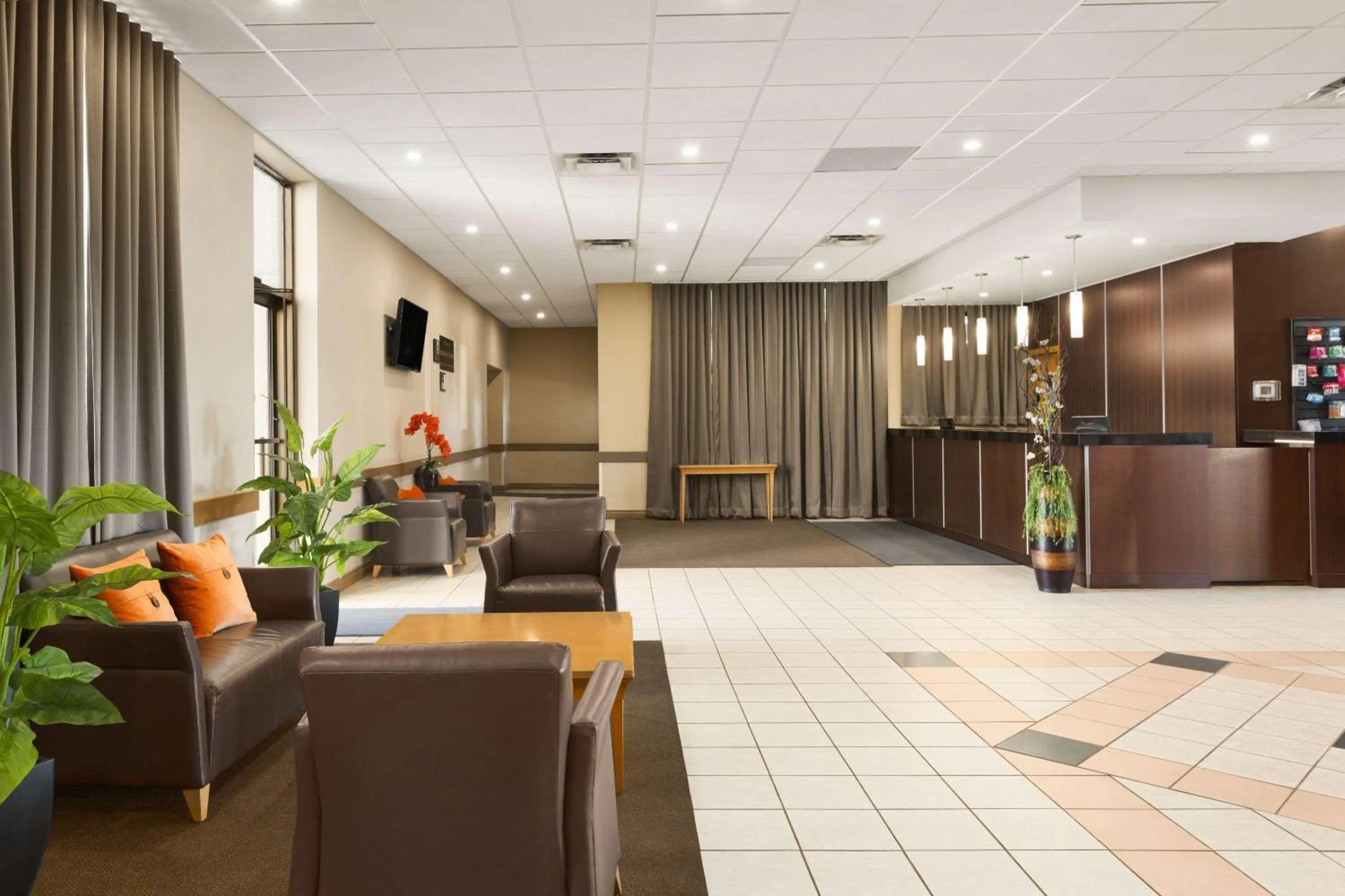 Lobby or reception in Travelodge by Wyndham Edmonton West