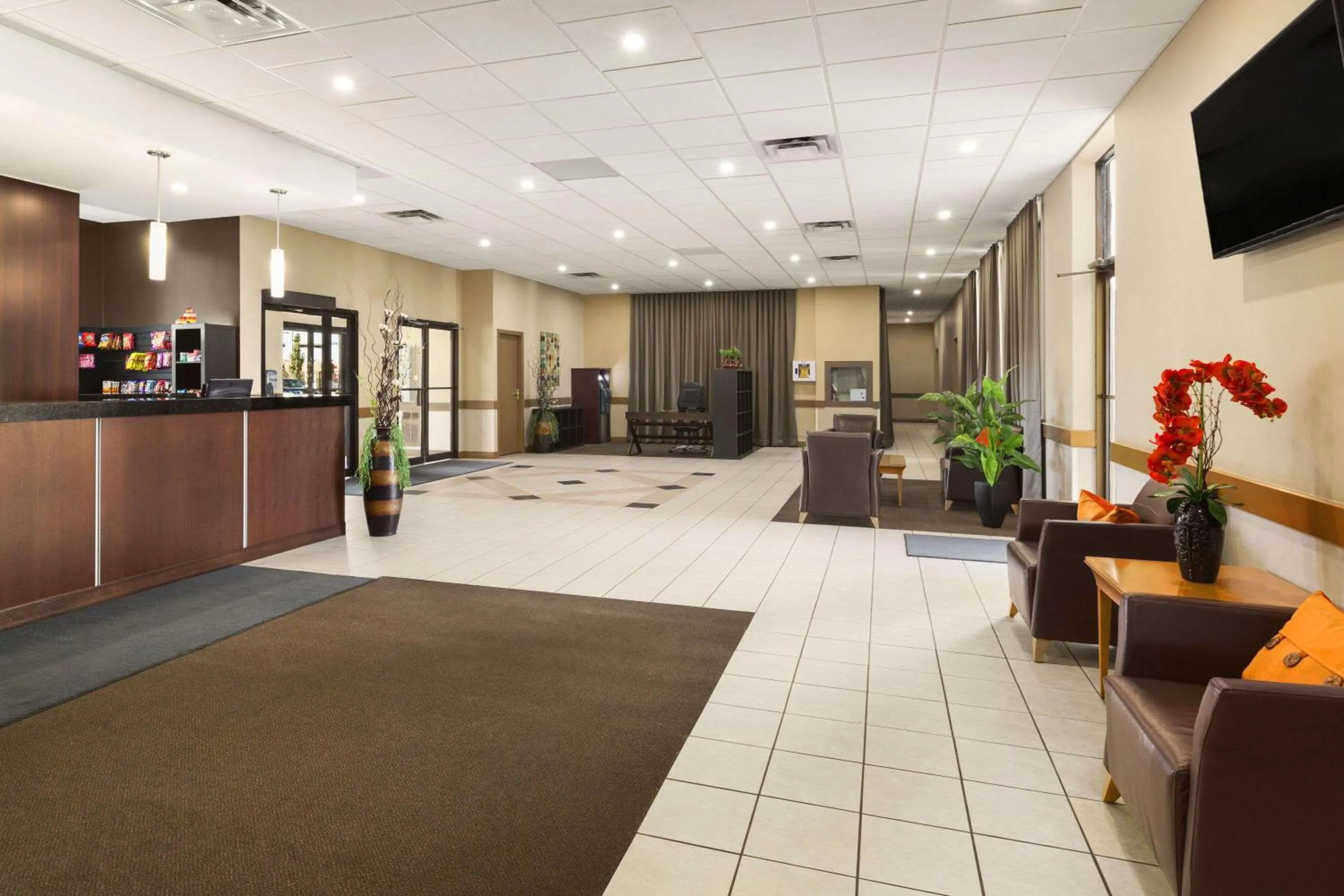 Lobby or reception in Travelodge by Wyndham Edmonton West