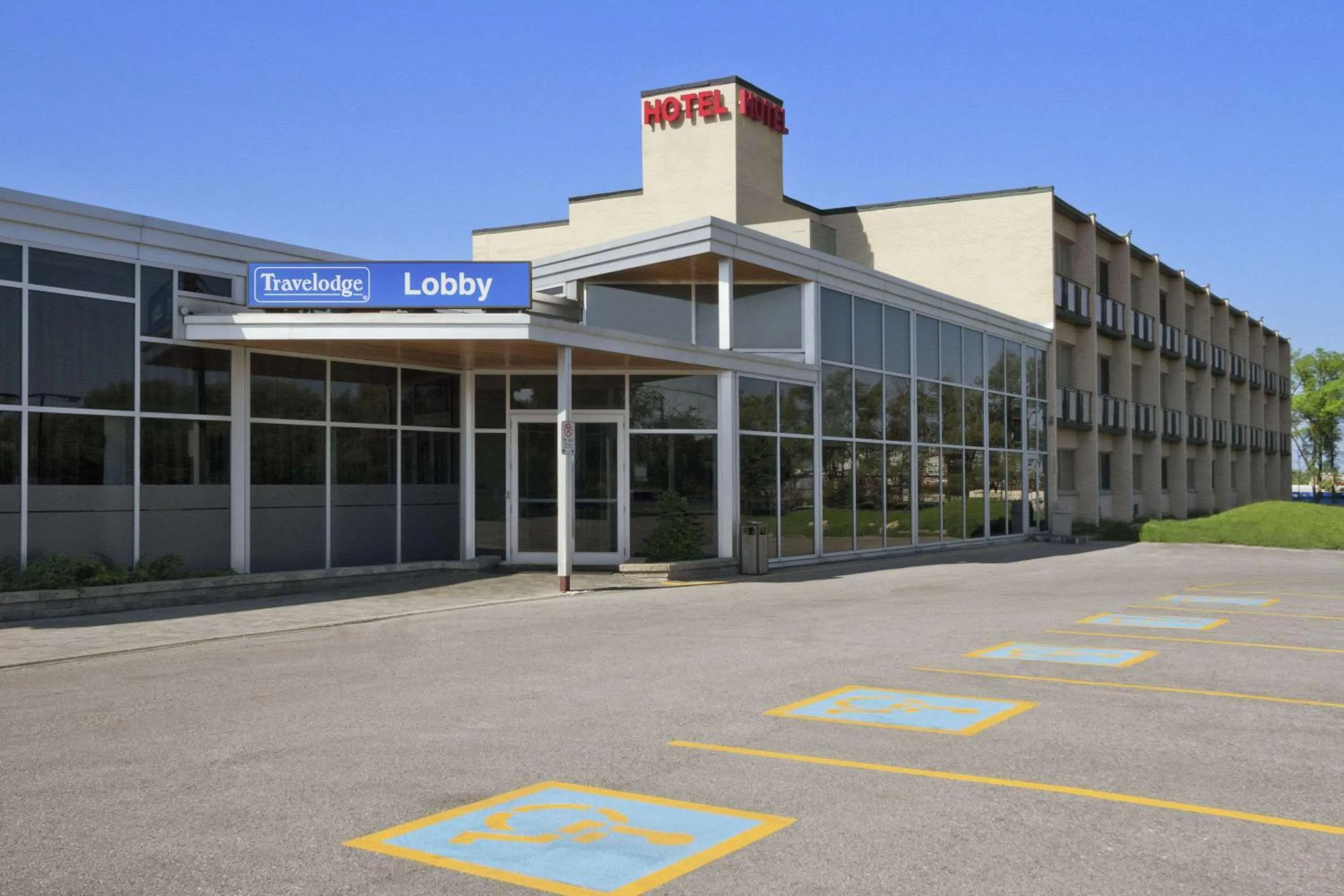 Property building in Travelodge by Wyndham Richmond Hill