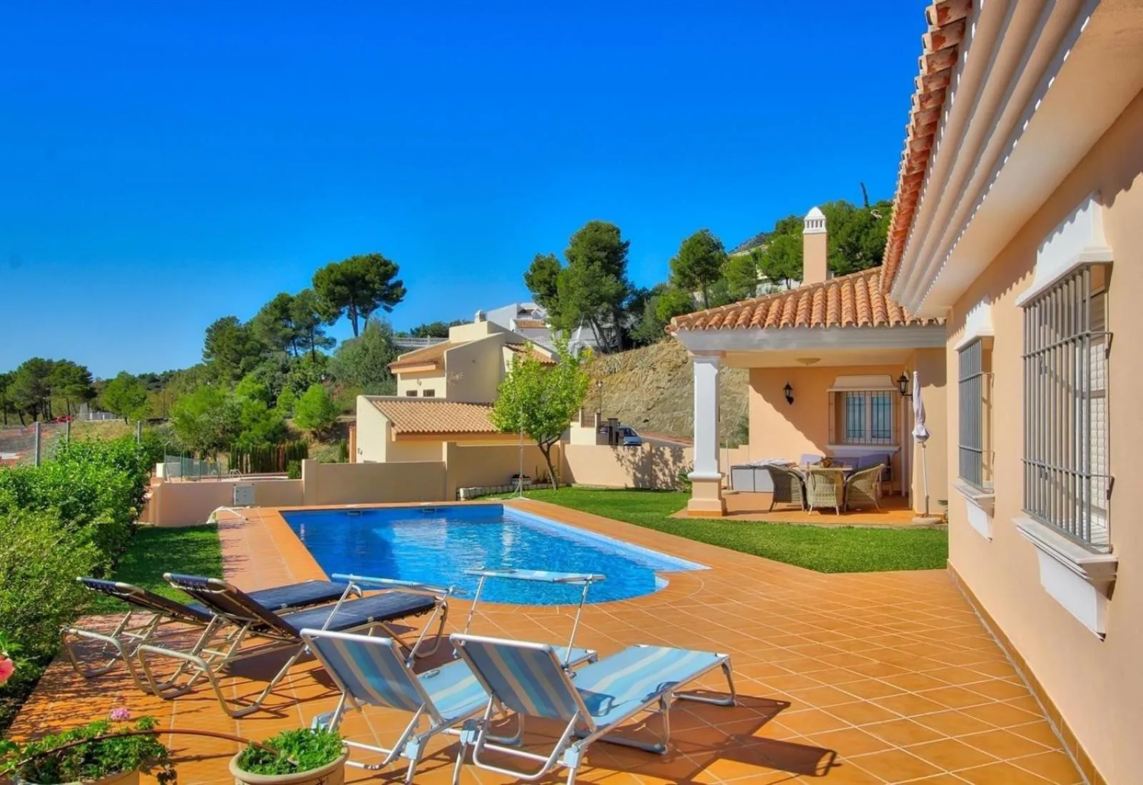Luxurius Villa with private pool