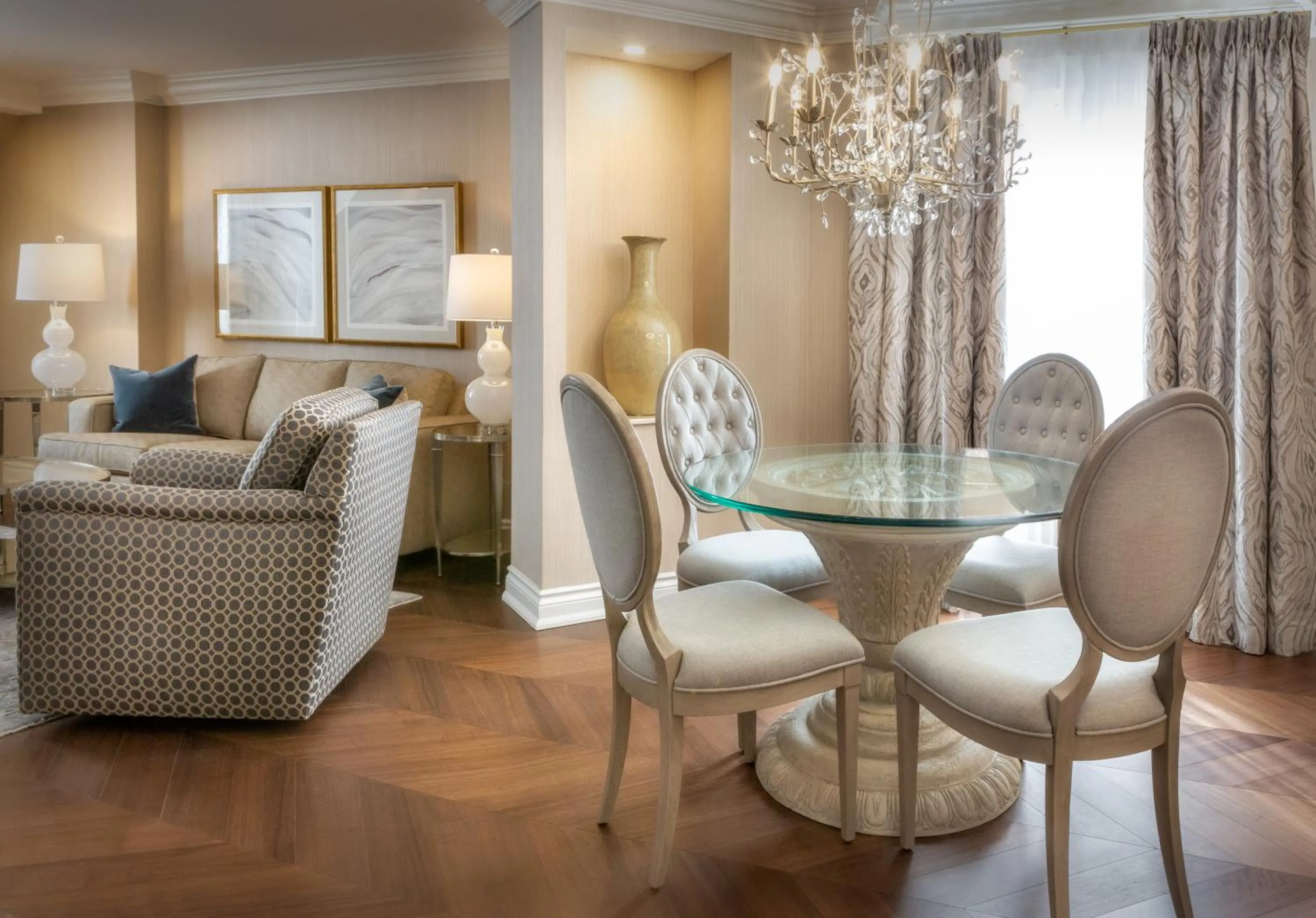 Living room in Chateau Vaudreuil