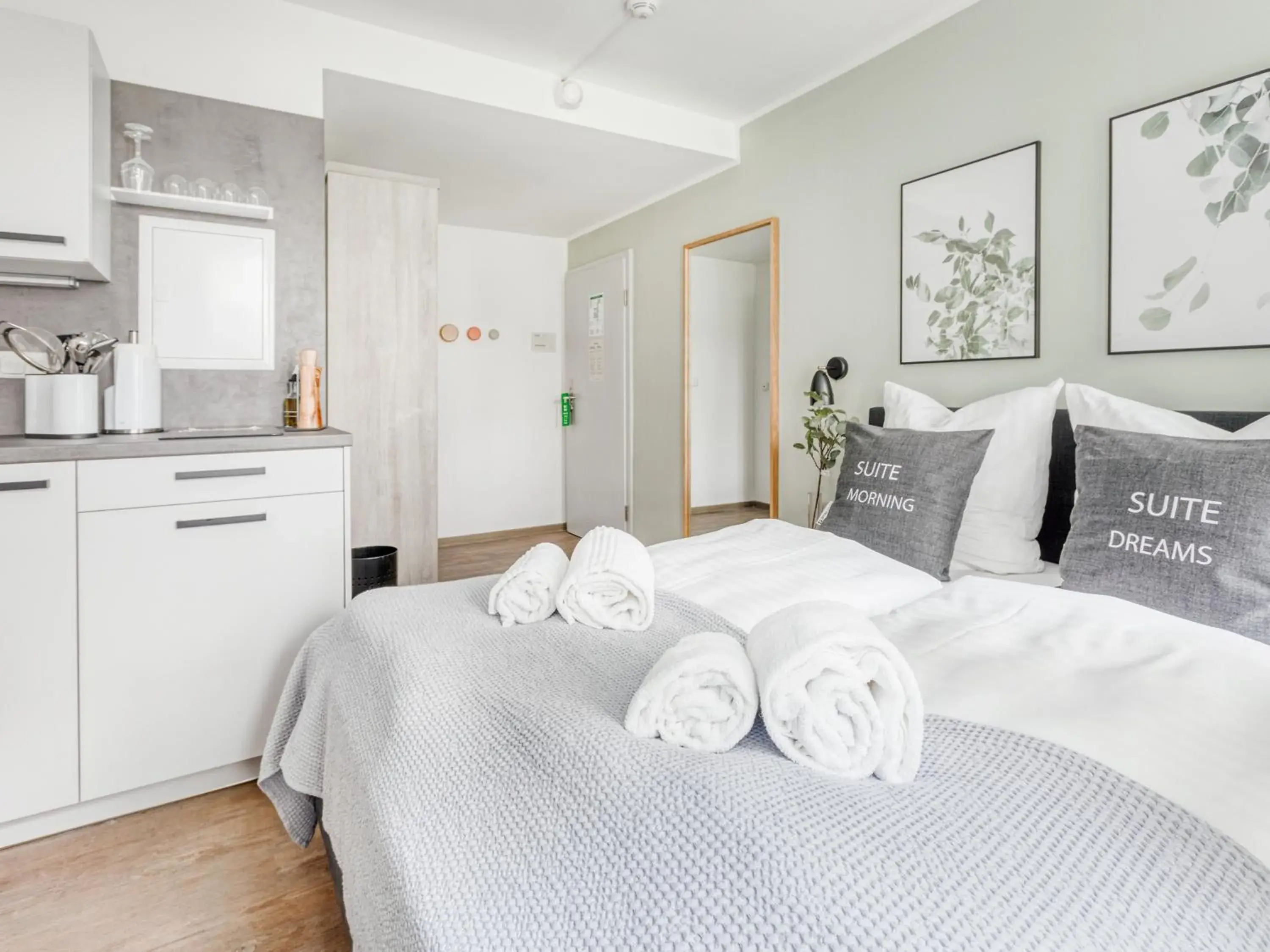 Suite S (Ground floor & Basement) in Limehome Hannover Bleichenstraße - Digital Access Suite S (Ground floor & Basement) in Limehome Hannover Bleichenstraße - Digital Access