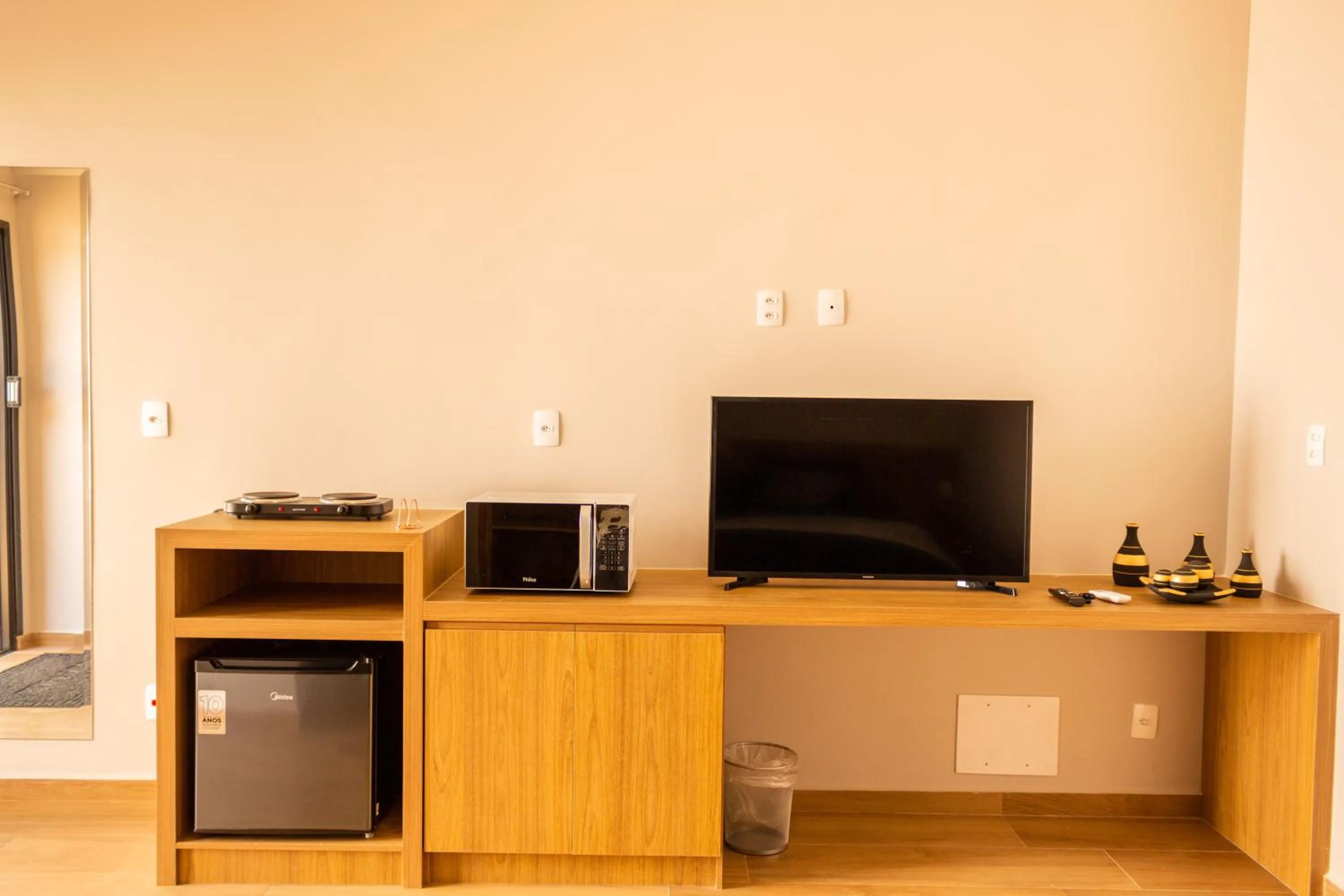 Communal lounge/ TV room in Pousada Vovó Teresa