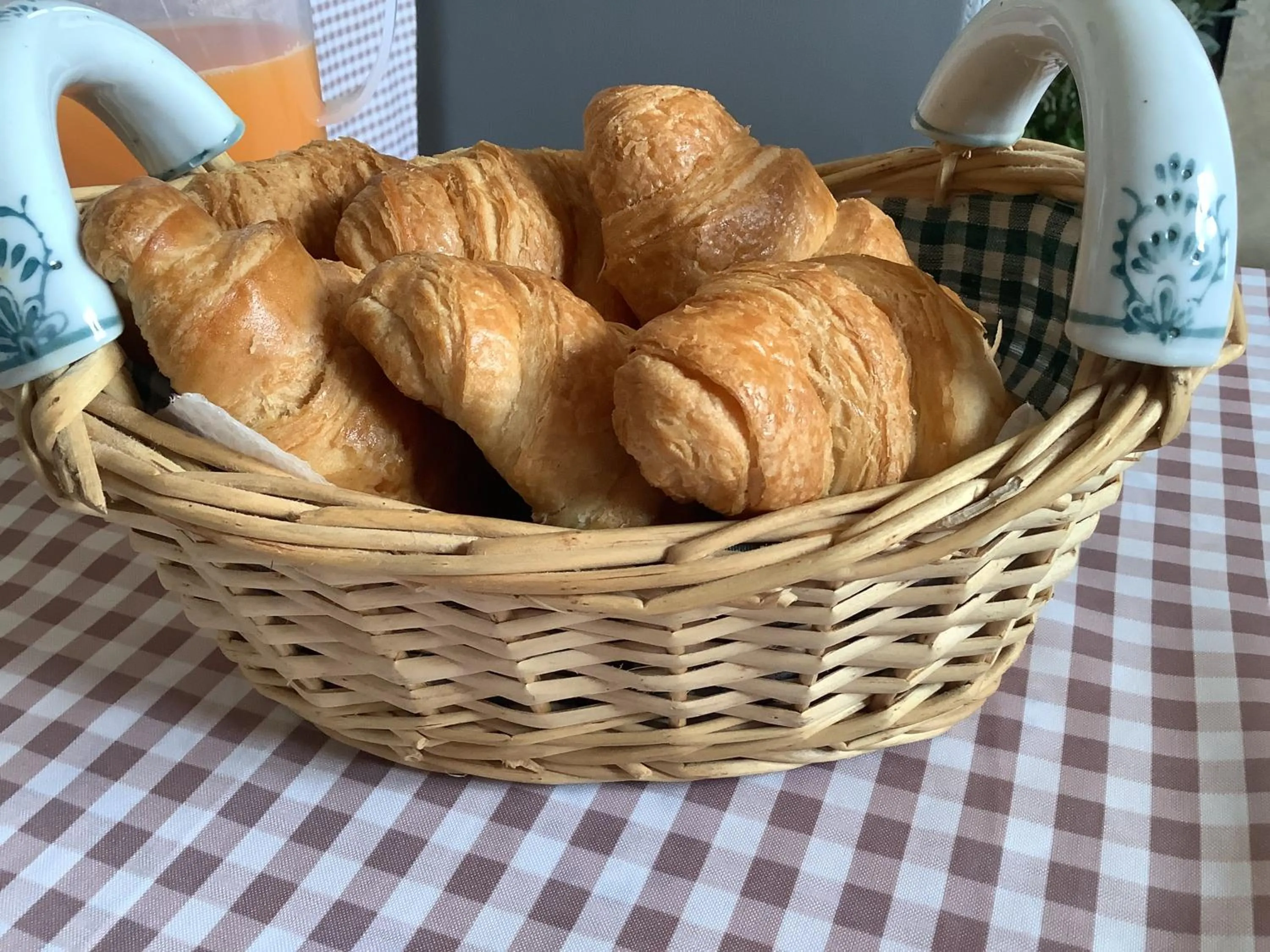 Breakfast in Westlea Bed and Breakfast