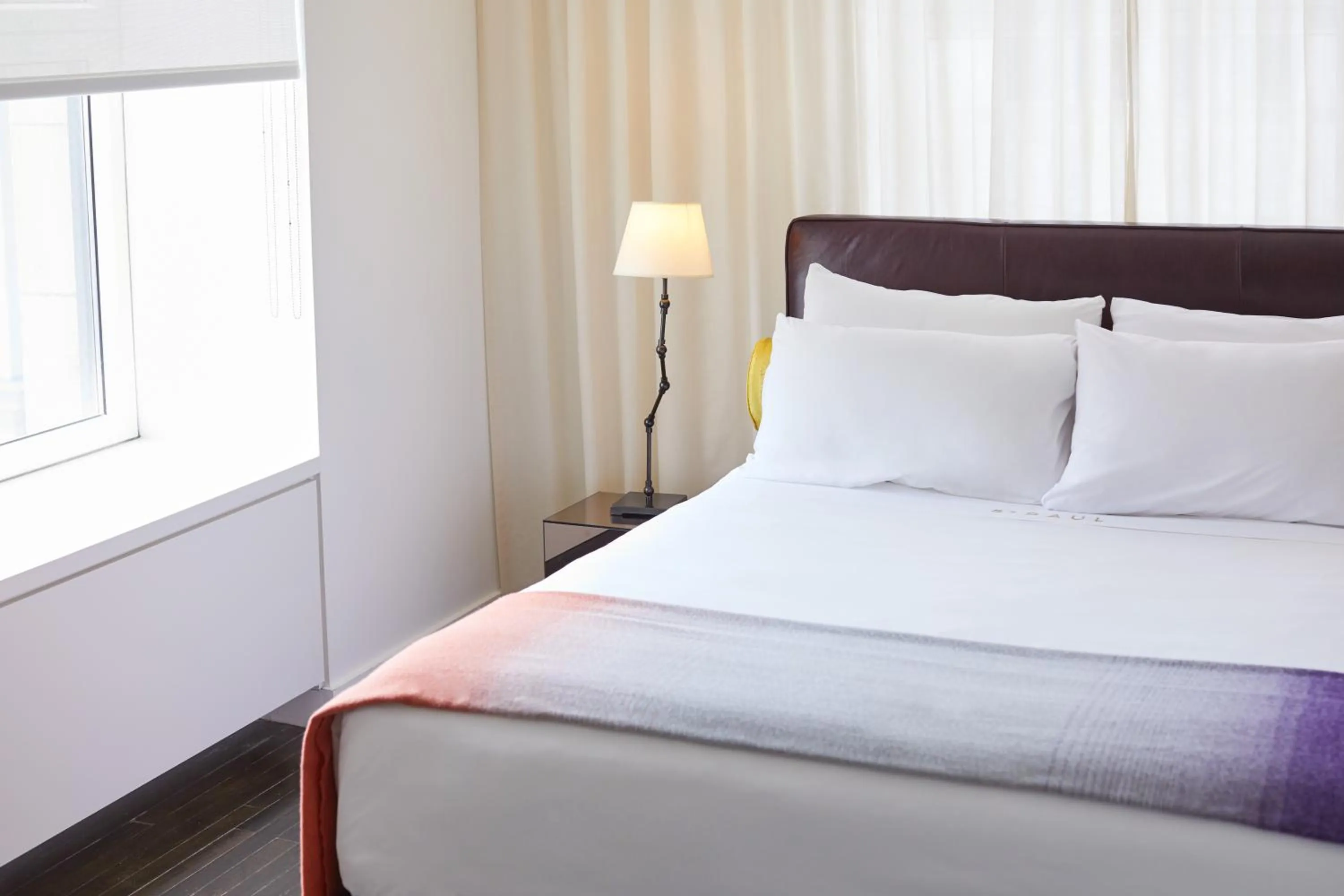Bed in Hotel St Paul, Montreal, a Member of Design Hotels