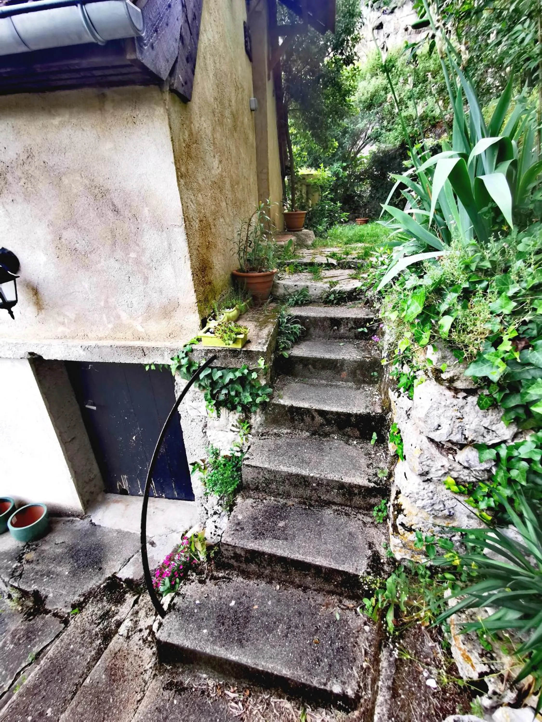 acessibility in Gîtes Un Jardin dans la Falaise