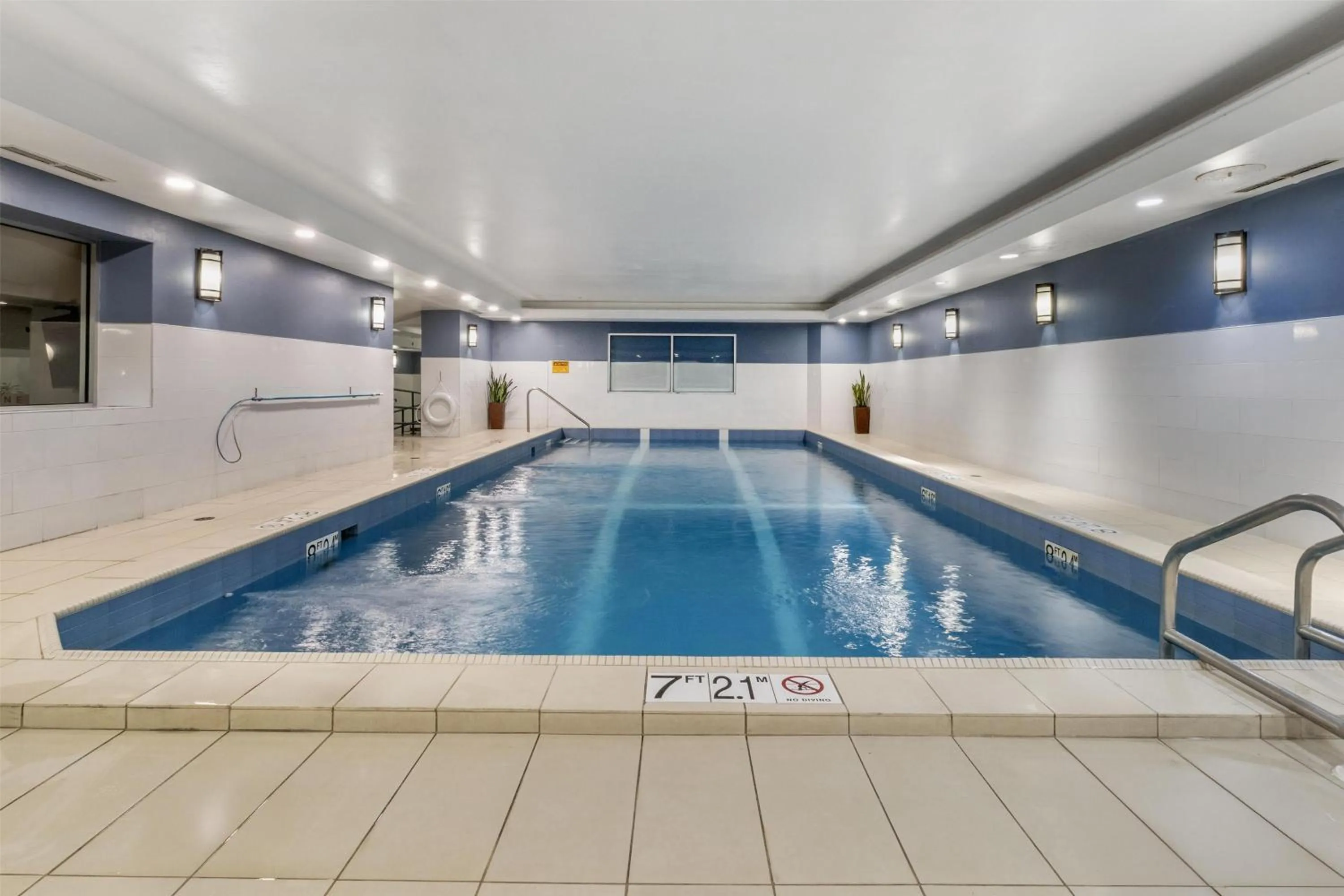 Pool view in Best Western Plus Chocolate Lake Hotel - Halifax