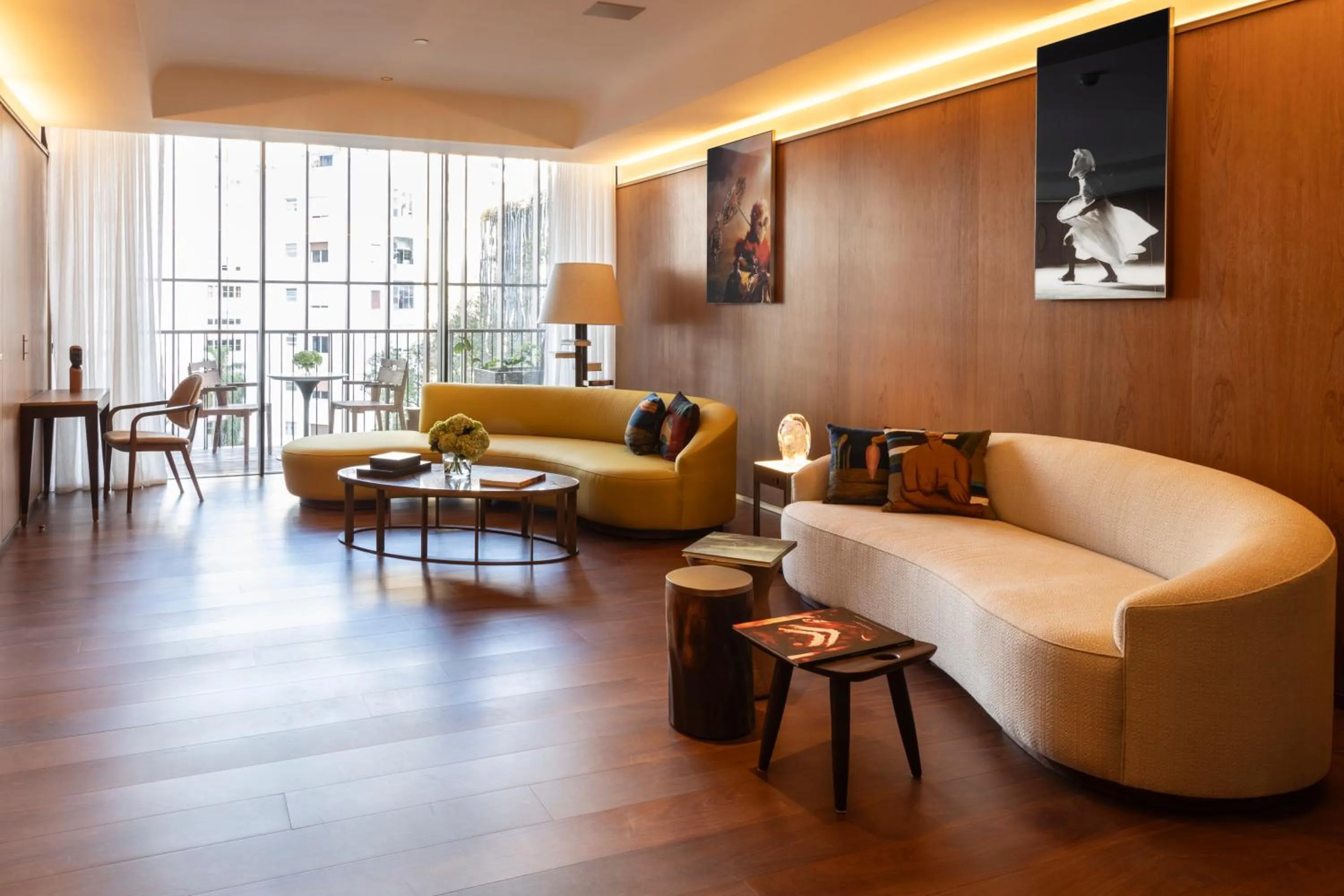 Living room in Rosewood São Paulo