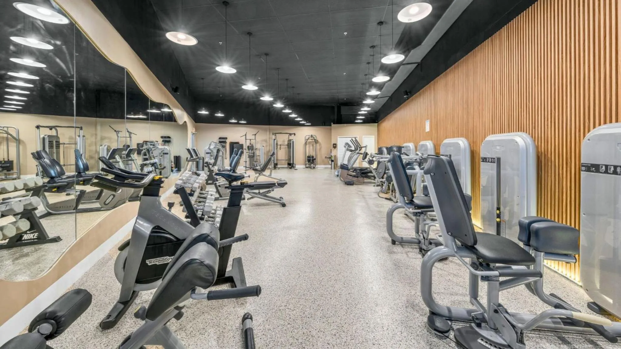 Fitness centre/facilities in SeaStays Apartments