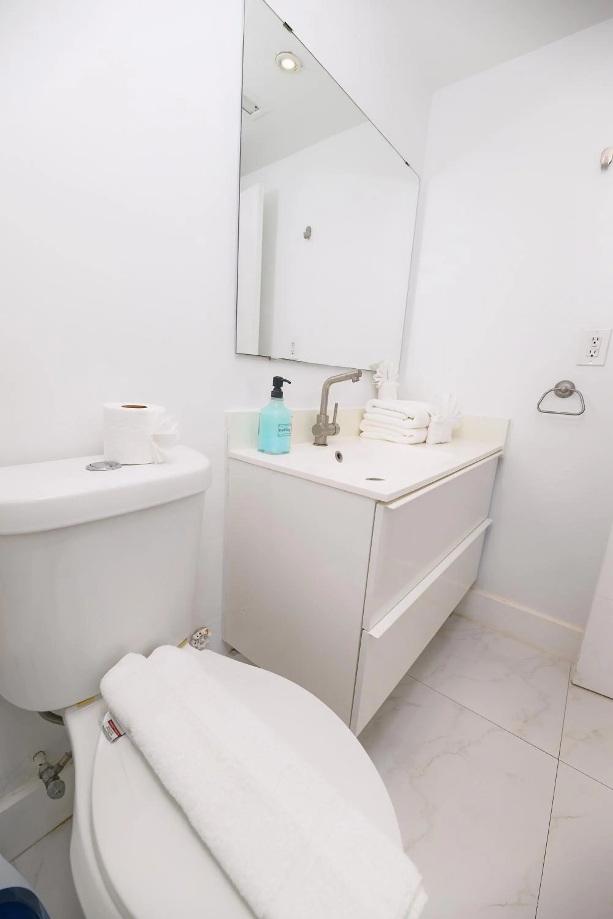 Toilet in SeaStays Apartments