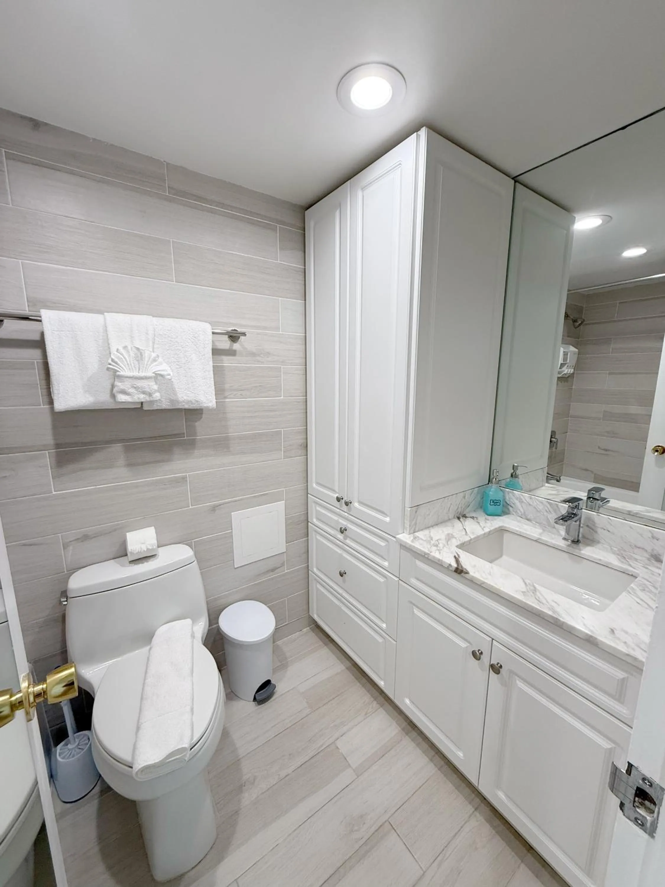 Shower in SeaStays Apartments