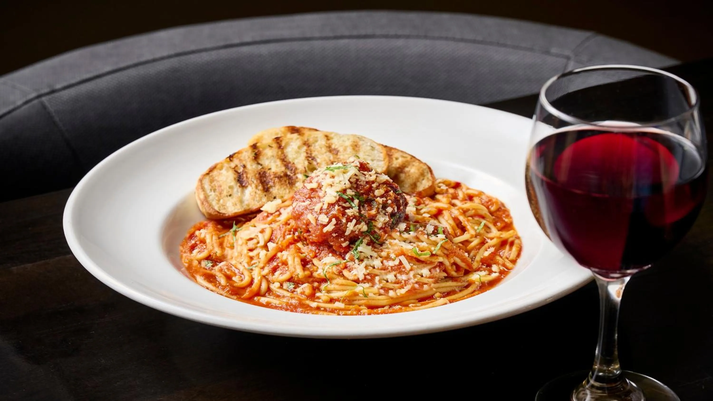 Restaurant/places to eat in Holiday Inn - Ottawa Dwtn - Parliament Hill by IHG