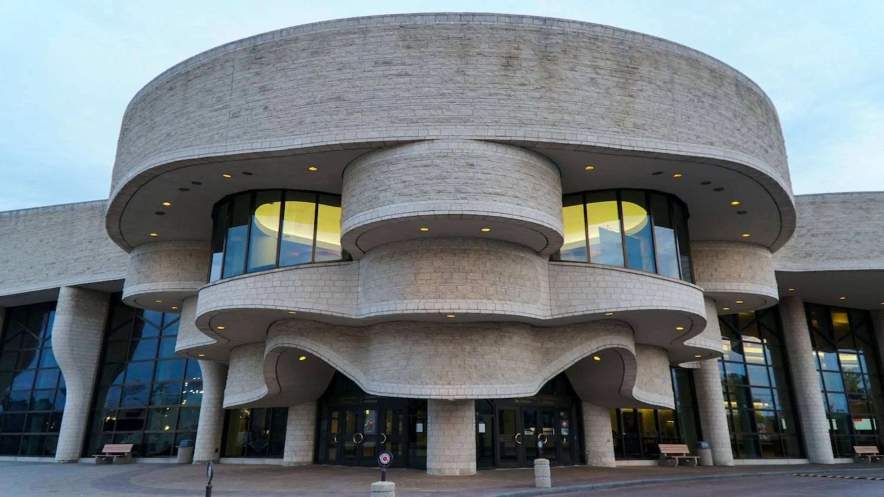 Nearby landmark in Holiday Inn - Ottawa Dwtn - Parliament Hill by IHG