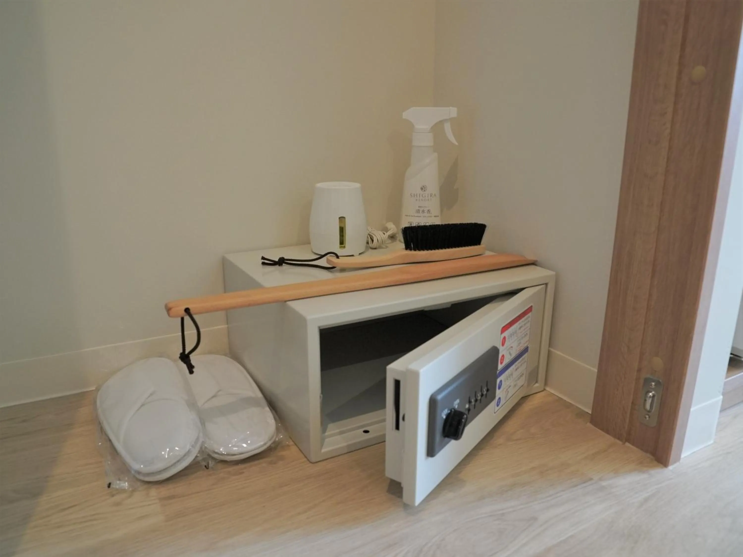 Photo of the whole room in HOTEL SEABREEZE CORAL