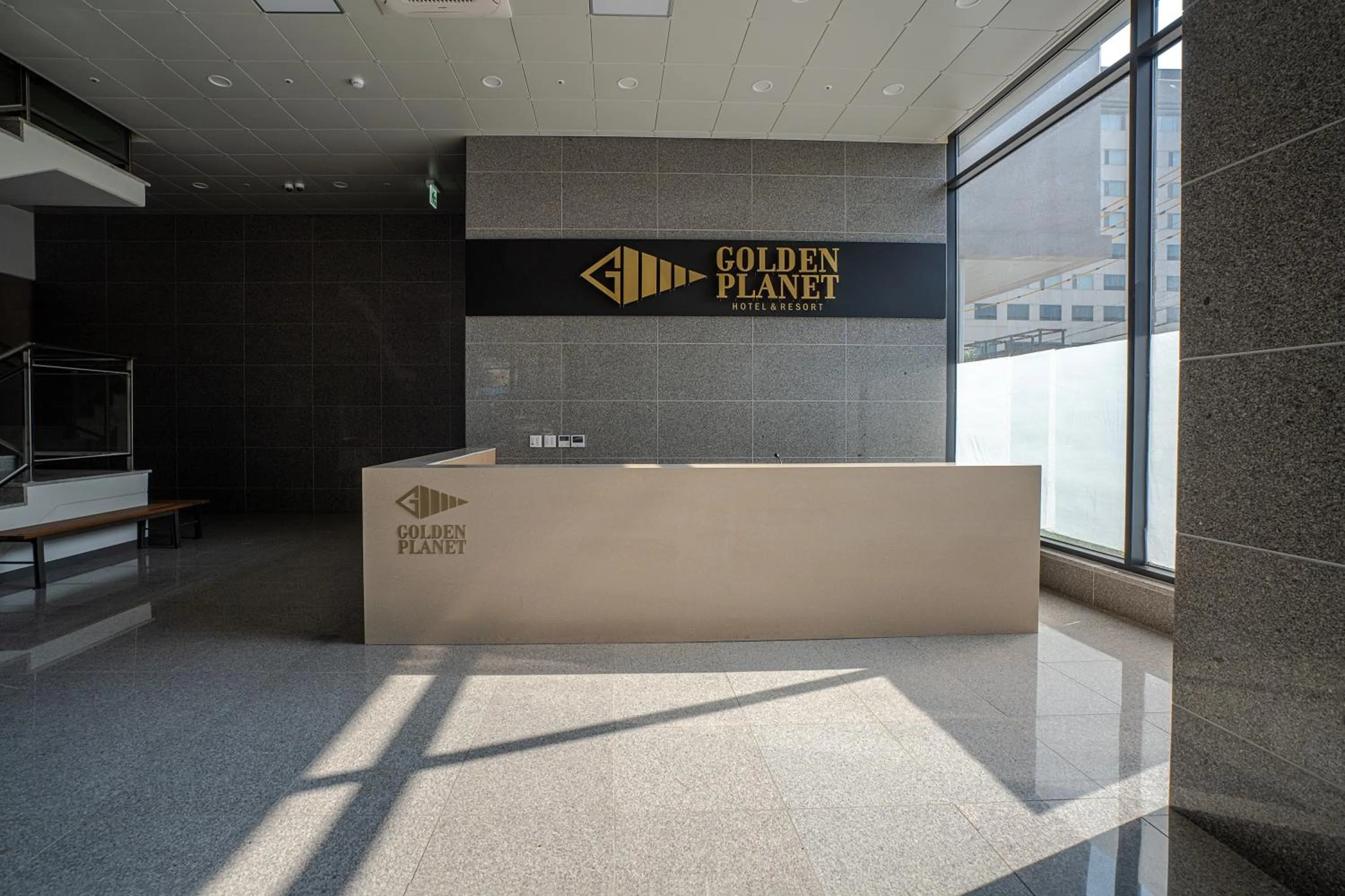 Lobby or reception in Golden Planet Hotel