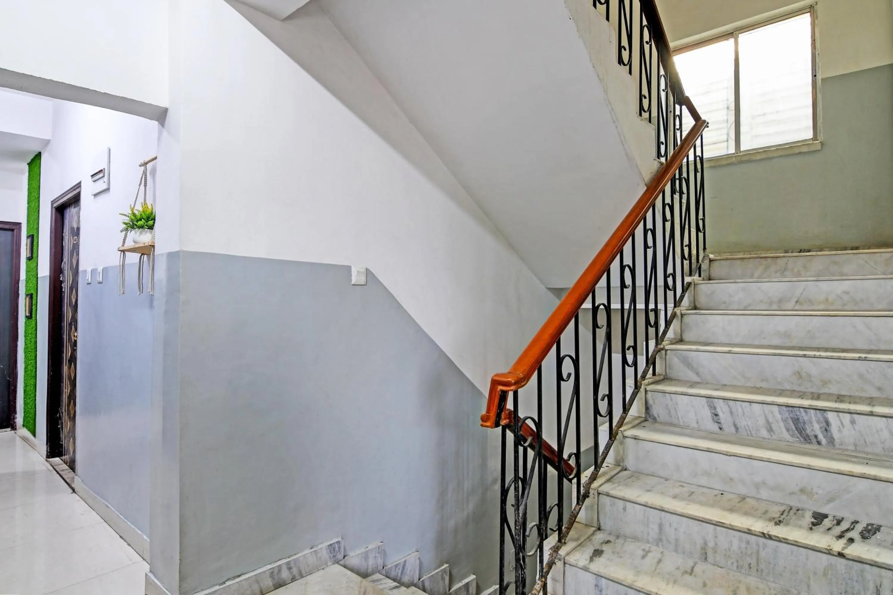 Lobby or reception in Super OYO 82026 BANGUR INN