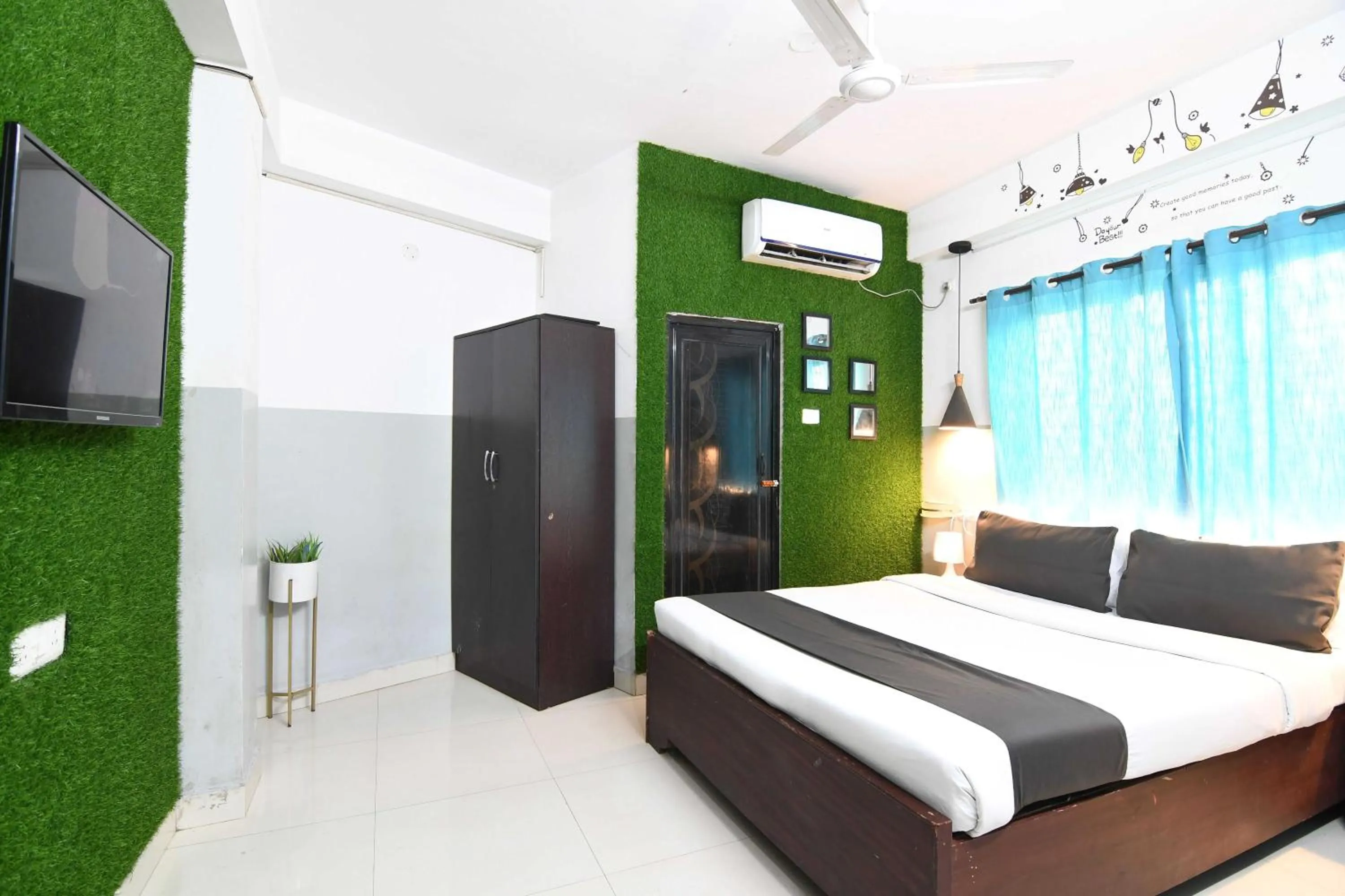 Bedroom, Bed in Super OYO 82026 BANGUR INN