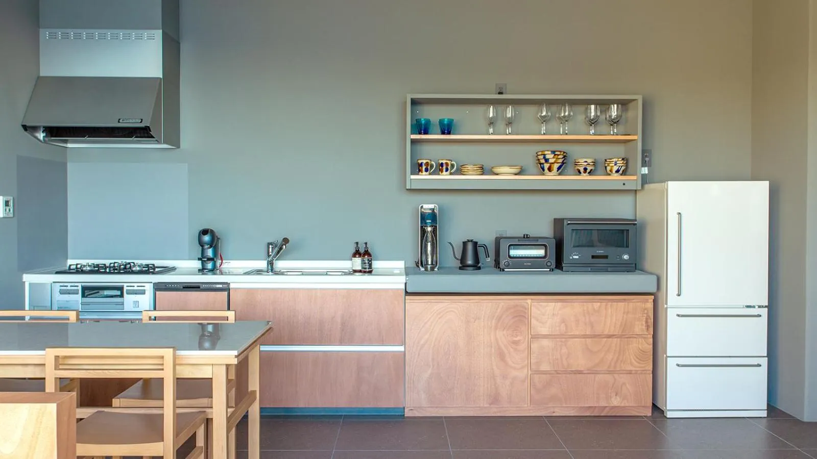 Photo of the whole room in Feliz Villa Suite Kourijima View