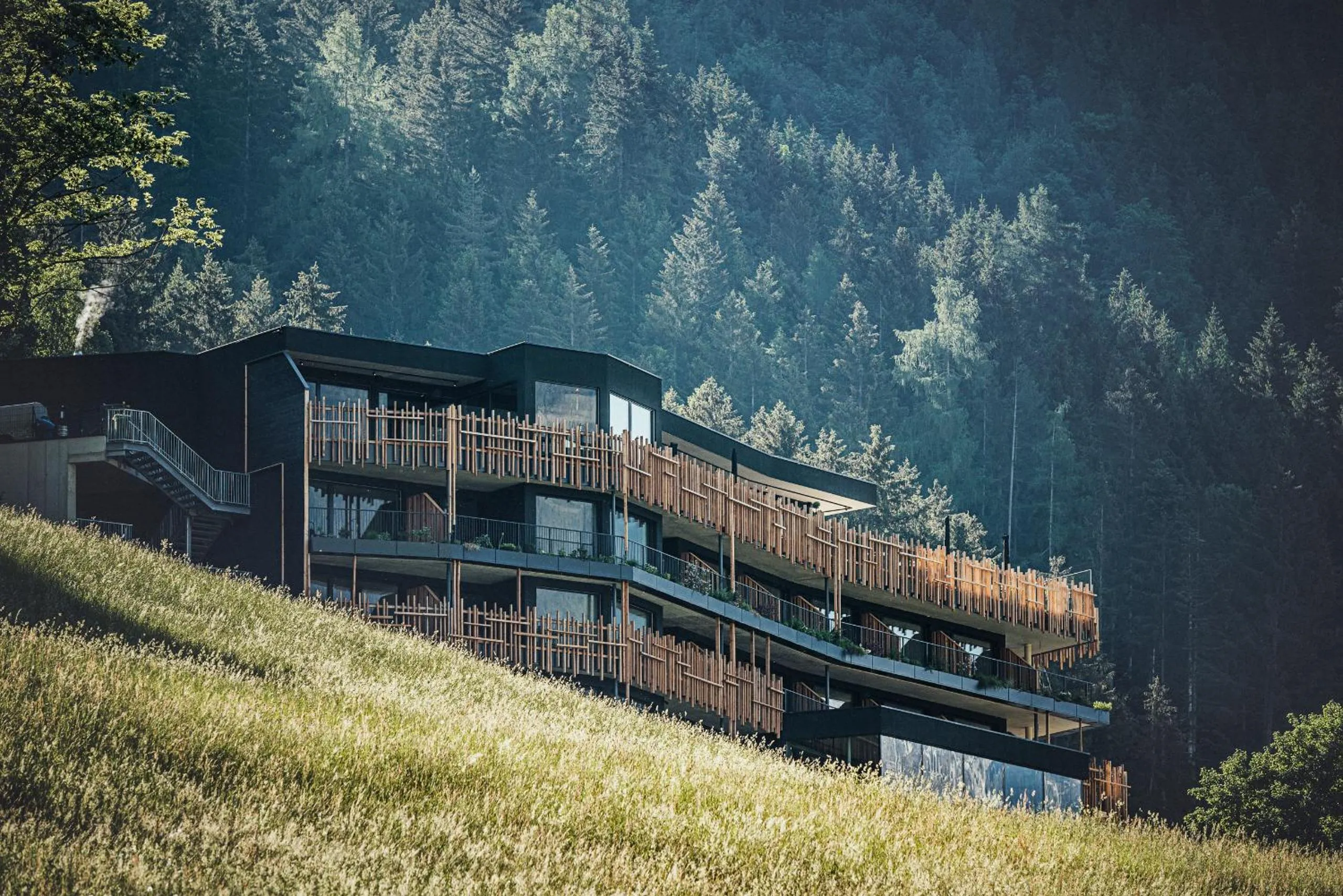 Property building in Coolnest