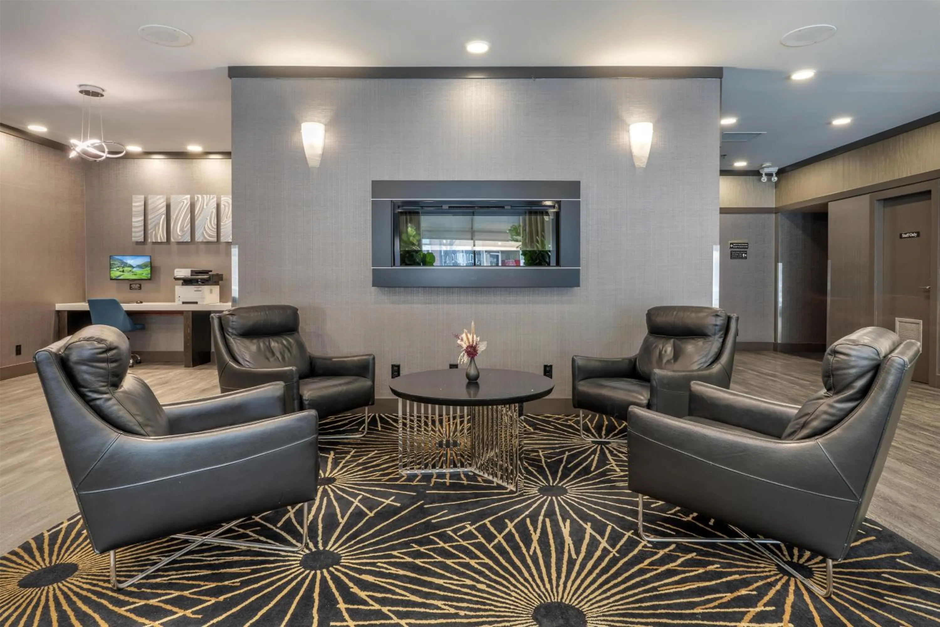 Lobby or reception in BEST WESTERN PLUS Carlton Plaza Hotel