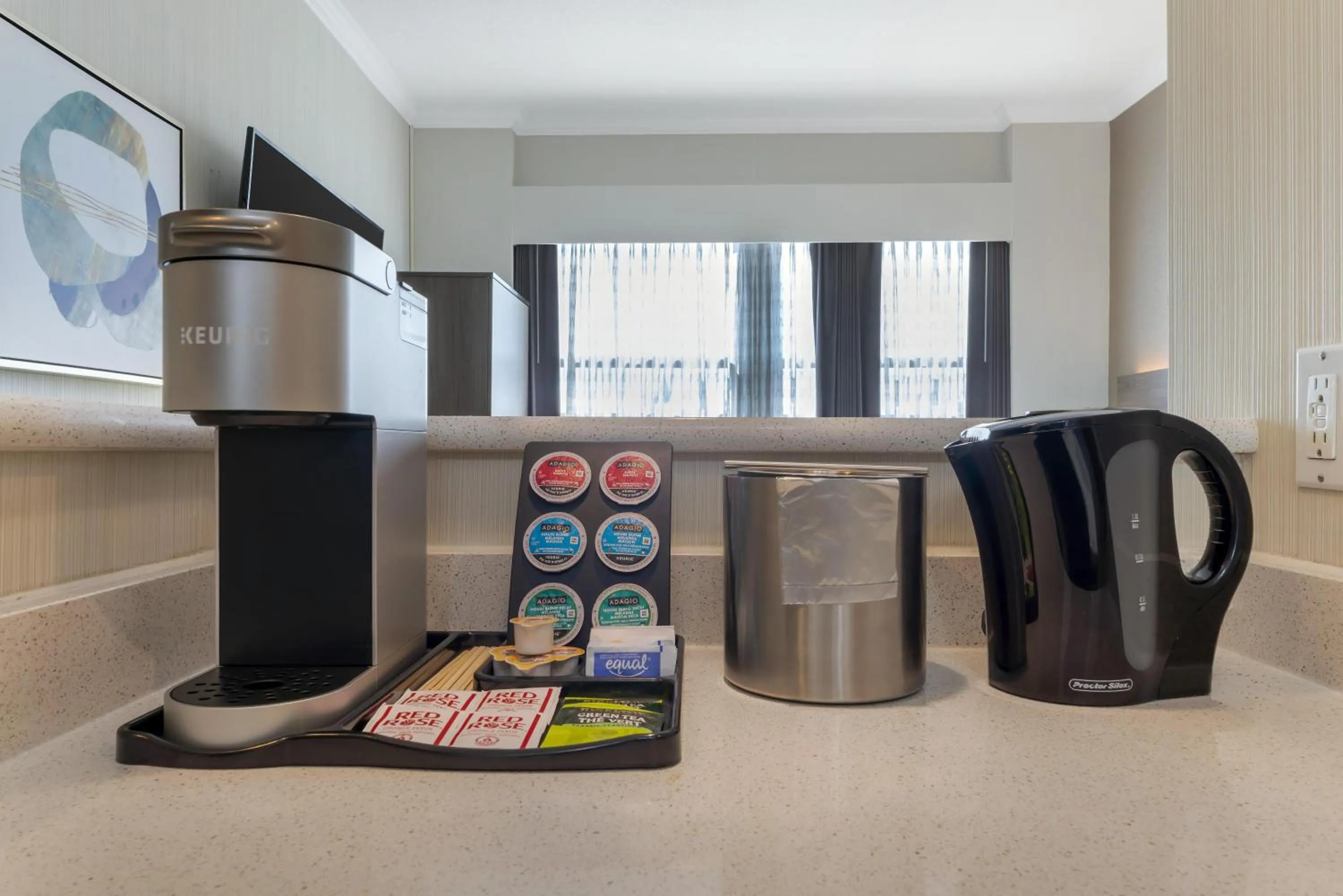 Property building in BEST WESTERN PLUS Carlton Plaza Hotel