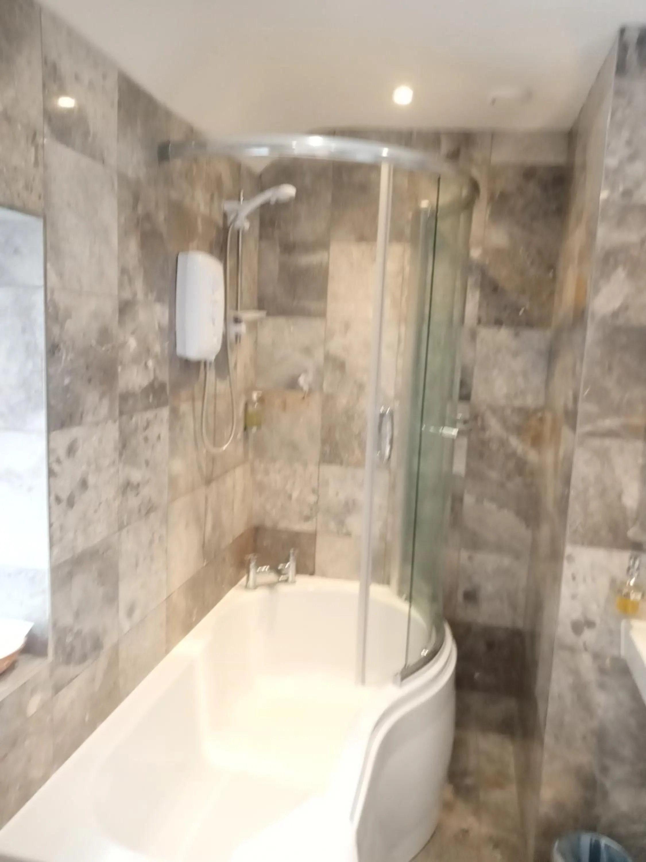 Bathroom in Oak End Lodge
