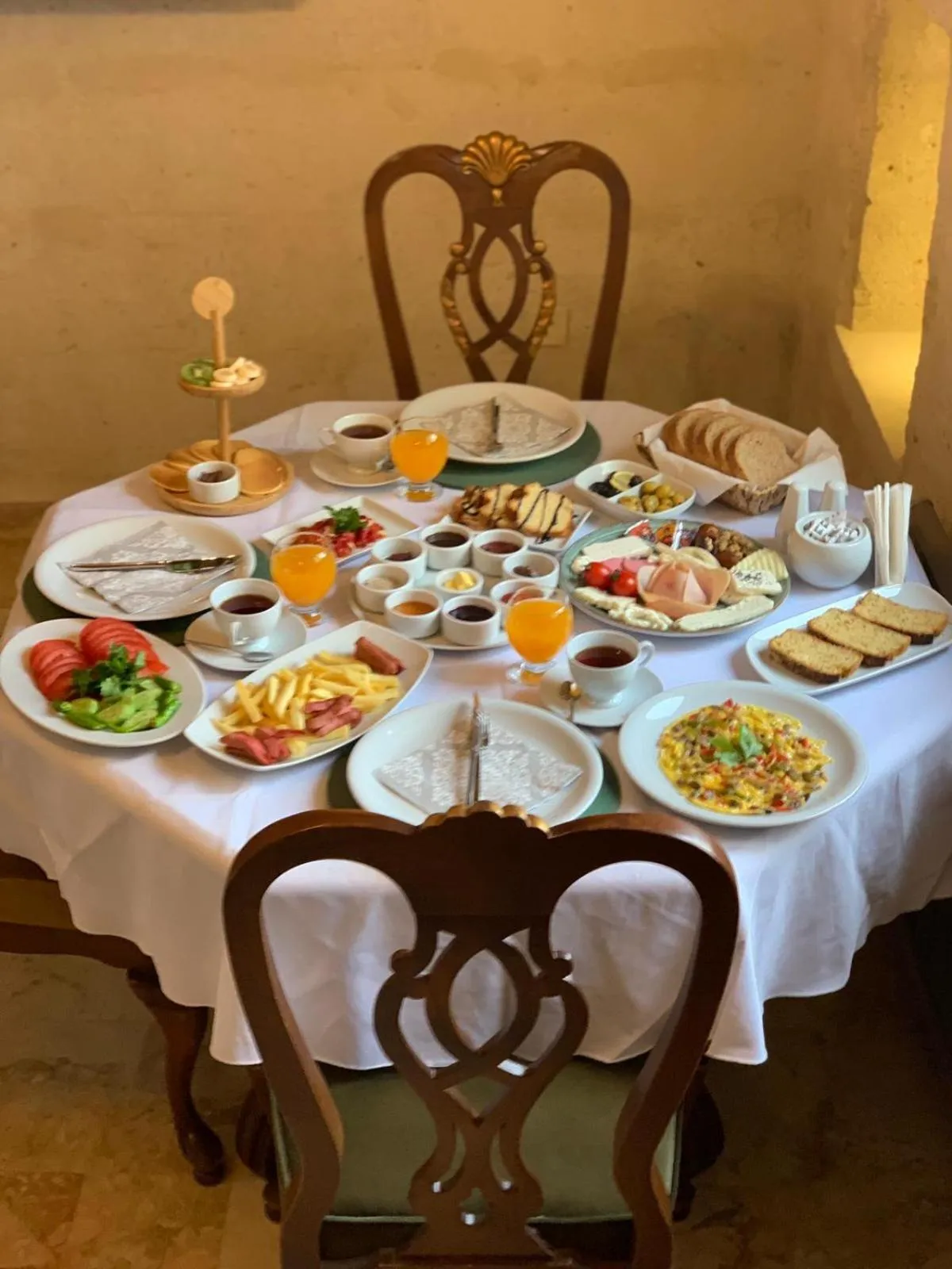 Breakfast in House 1938 Special Cave Hotel